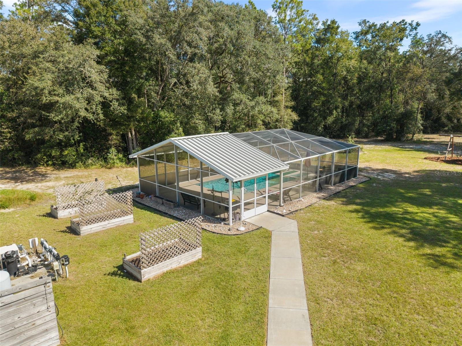 8499 NE 8TH PLACE, High Springs, FL 32643