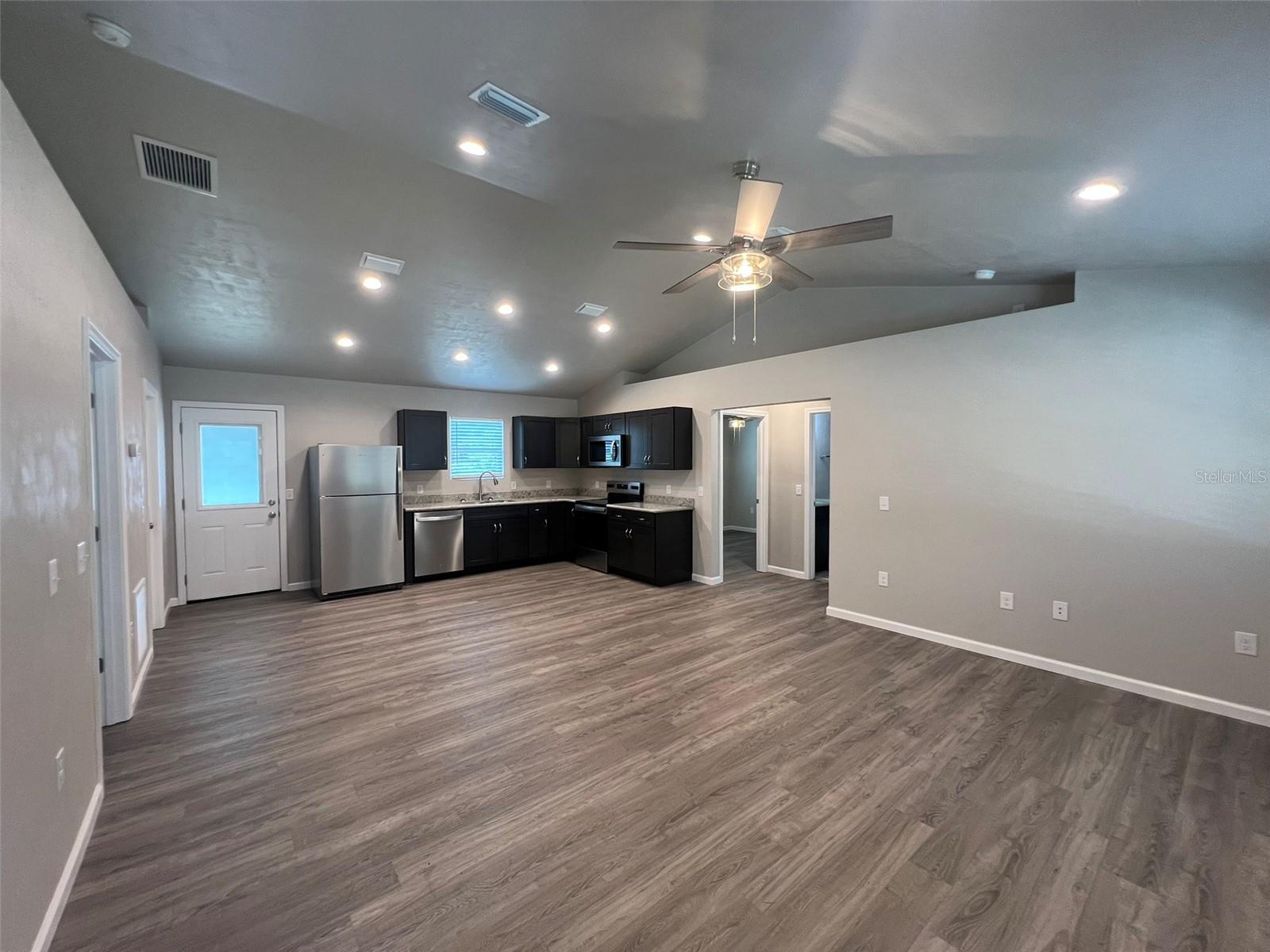 24737 W US 27 HIGHWAY, High Springs, FL 32643