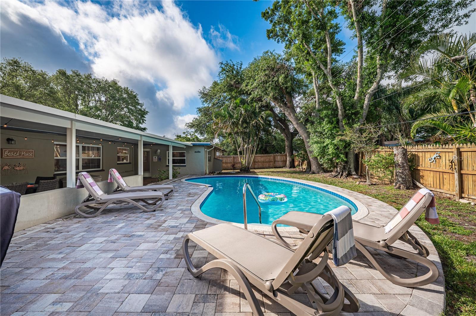 1462 MORROW DRIVE, Clearwater, FL 33756