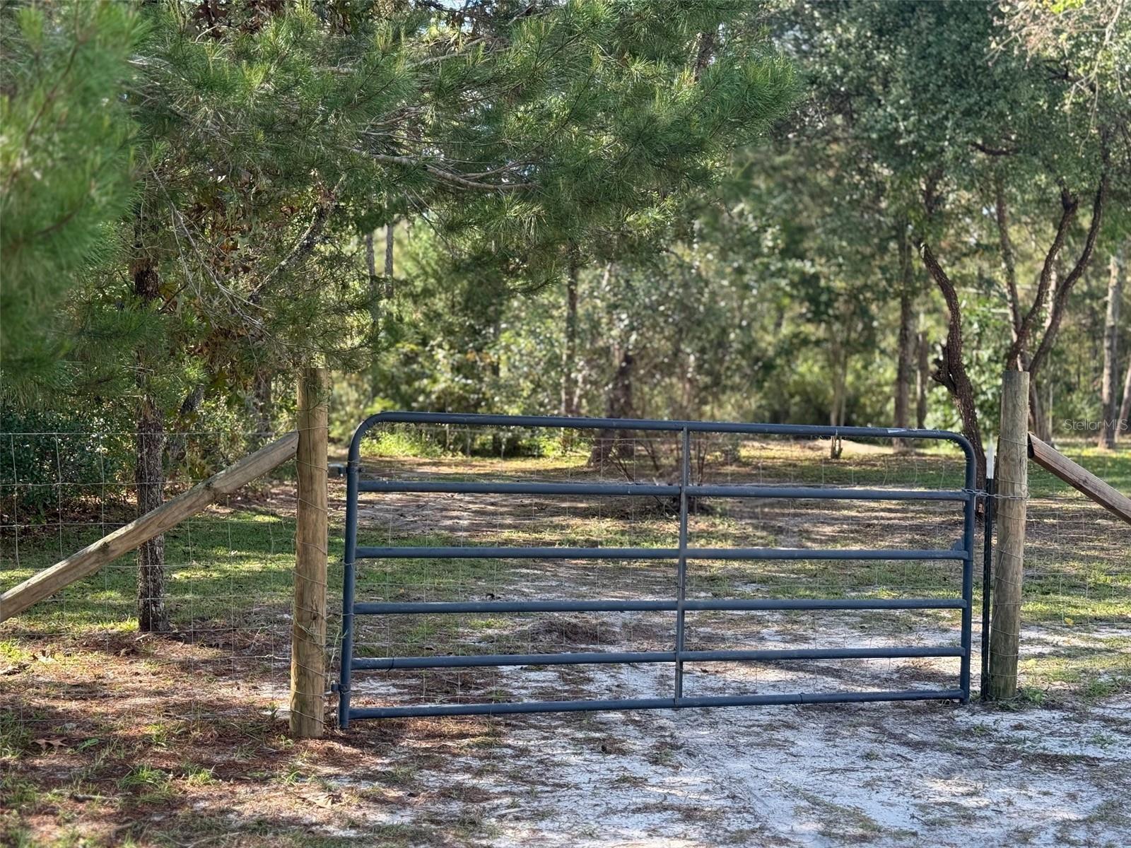 6035 OAK LEAF ROAD, Keystone Heights, FL 32656