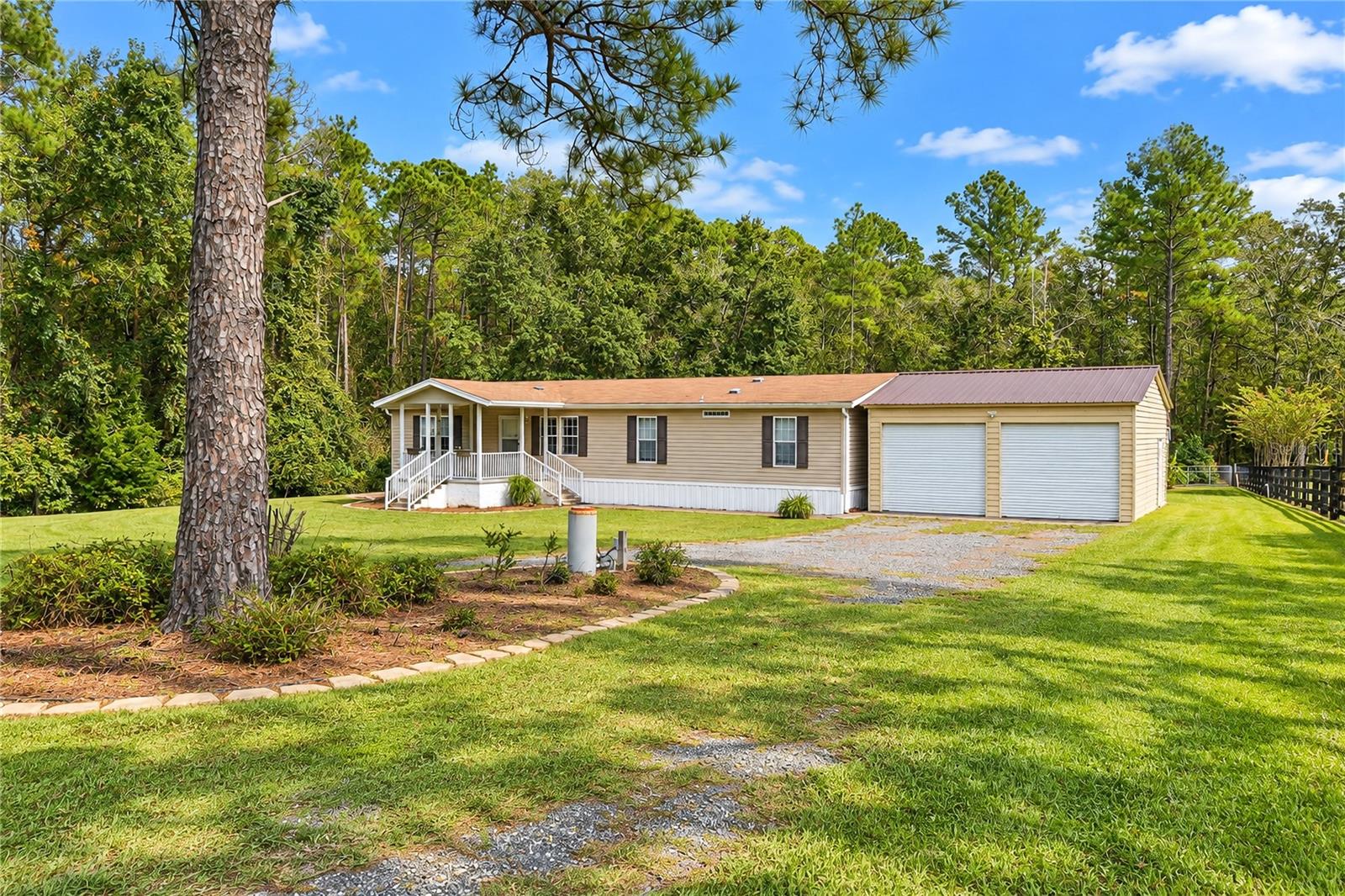 5125 NE COUNTY ROAD 1469, Hawthorne, FL 32640