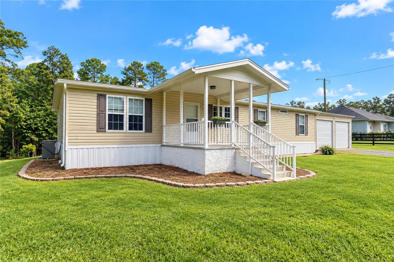 5125 NE COUNTY ROAD 1469, Hawthorne, FL 32640