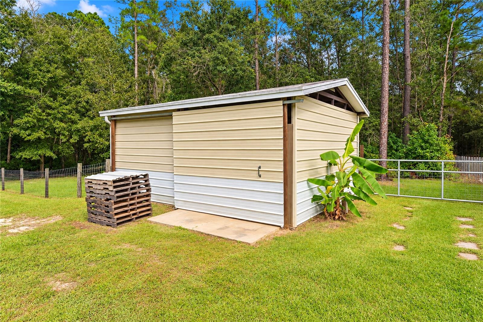 5125 NE COUNTY ROAD 1469, Hawthorne, FL 32640