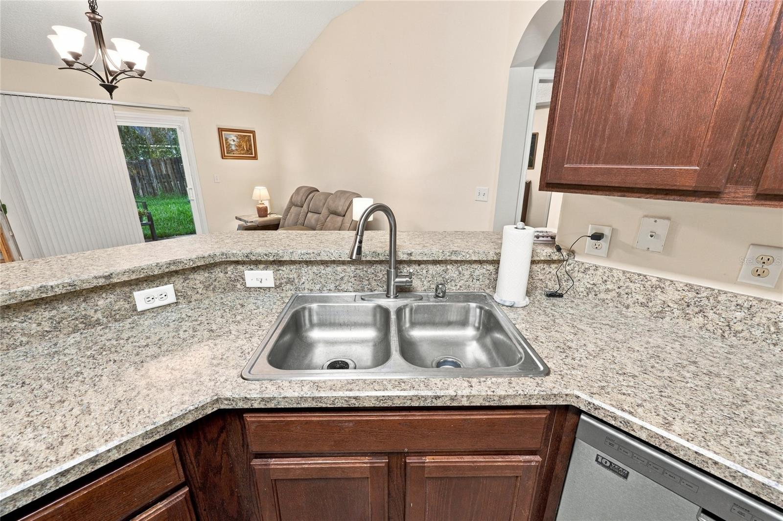 8114 NW 52ND STREET, Gainesville, FL 32653