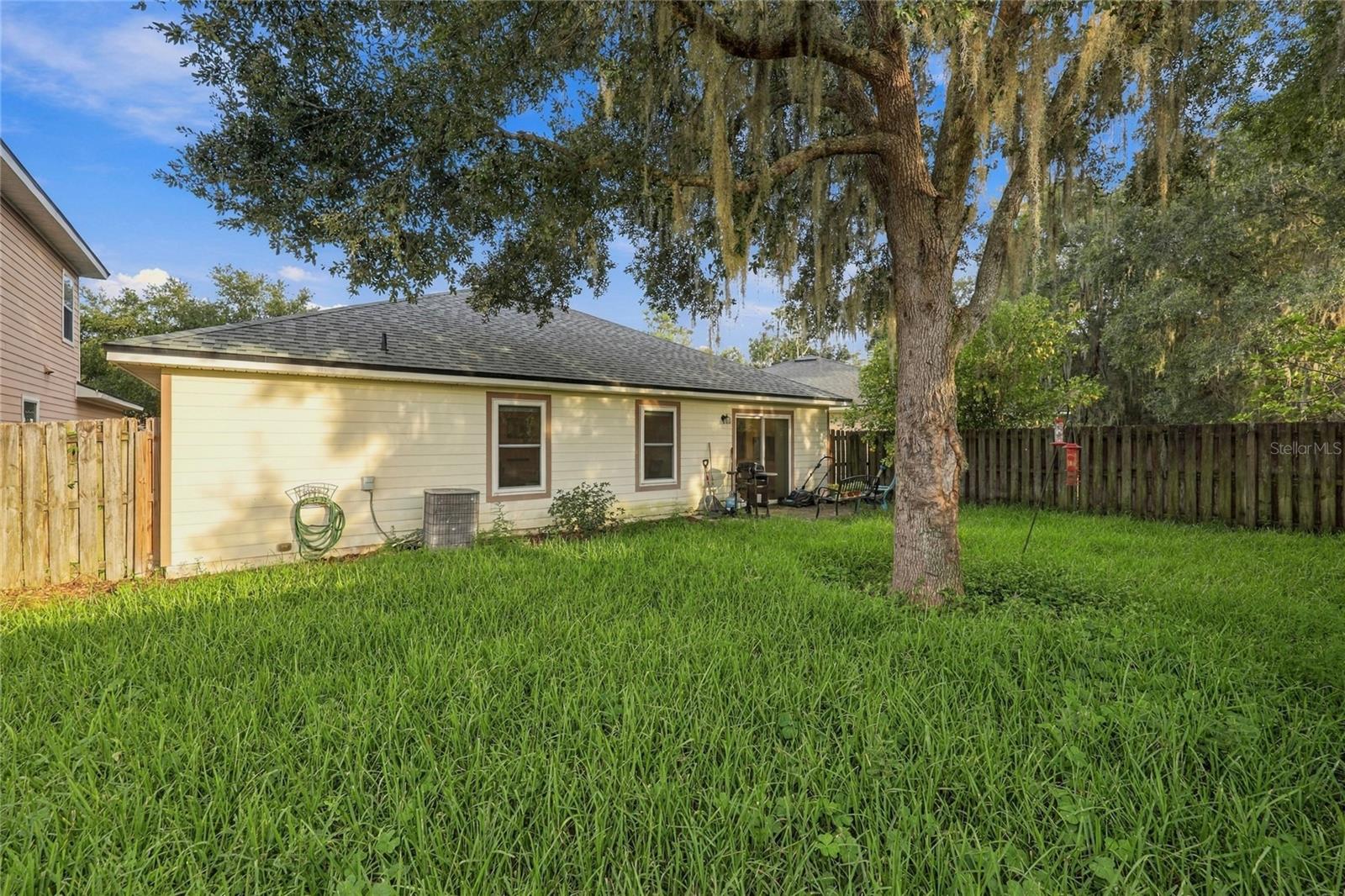 8114 NW 52ND STREET, Gainesville, FL 32653