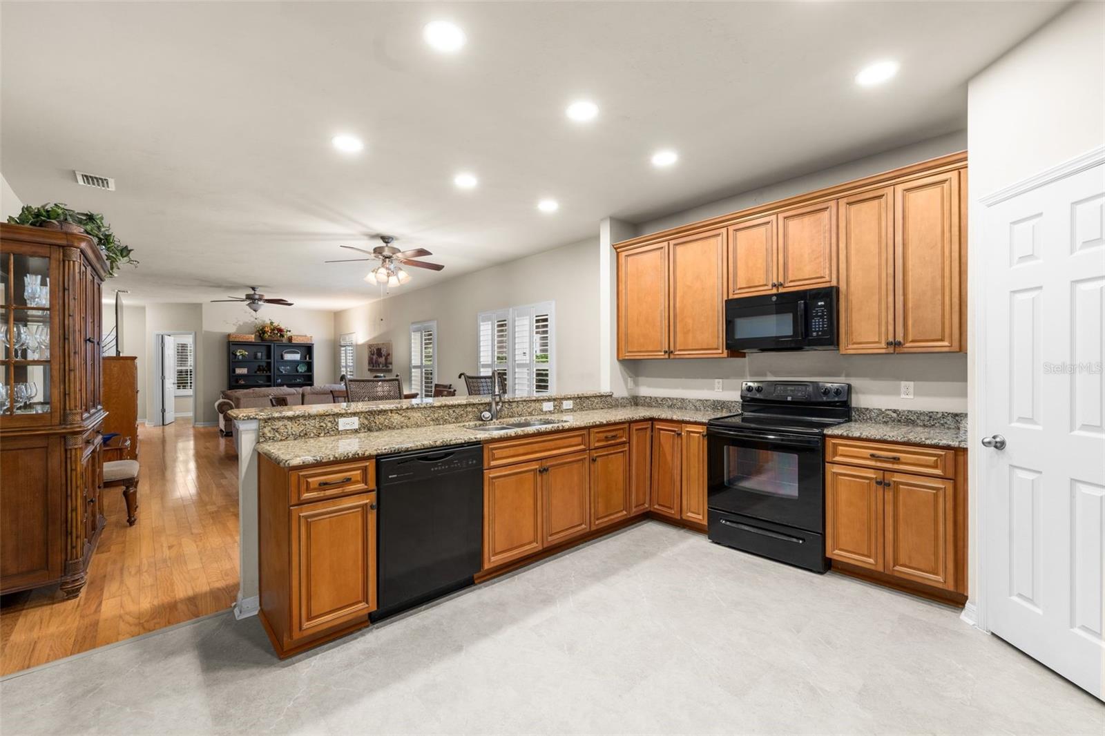 7570 SW 81ST WAY, Gainesville, FL 32608 7570 SW 81ST WAY, Gainesville, FL 32608