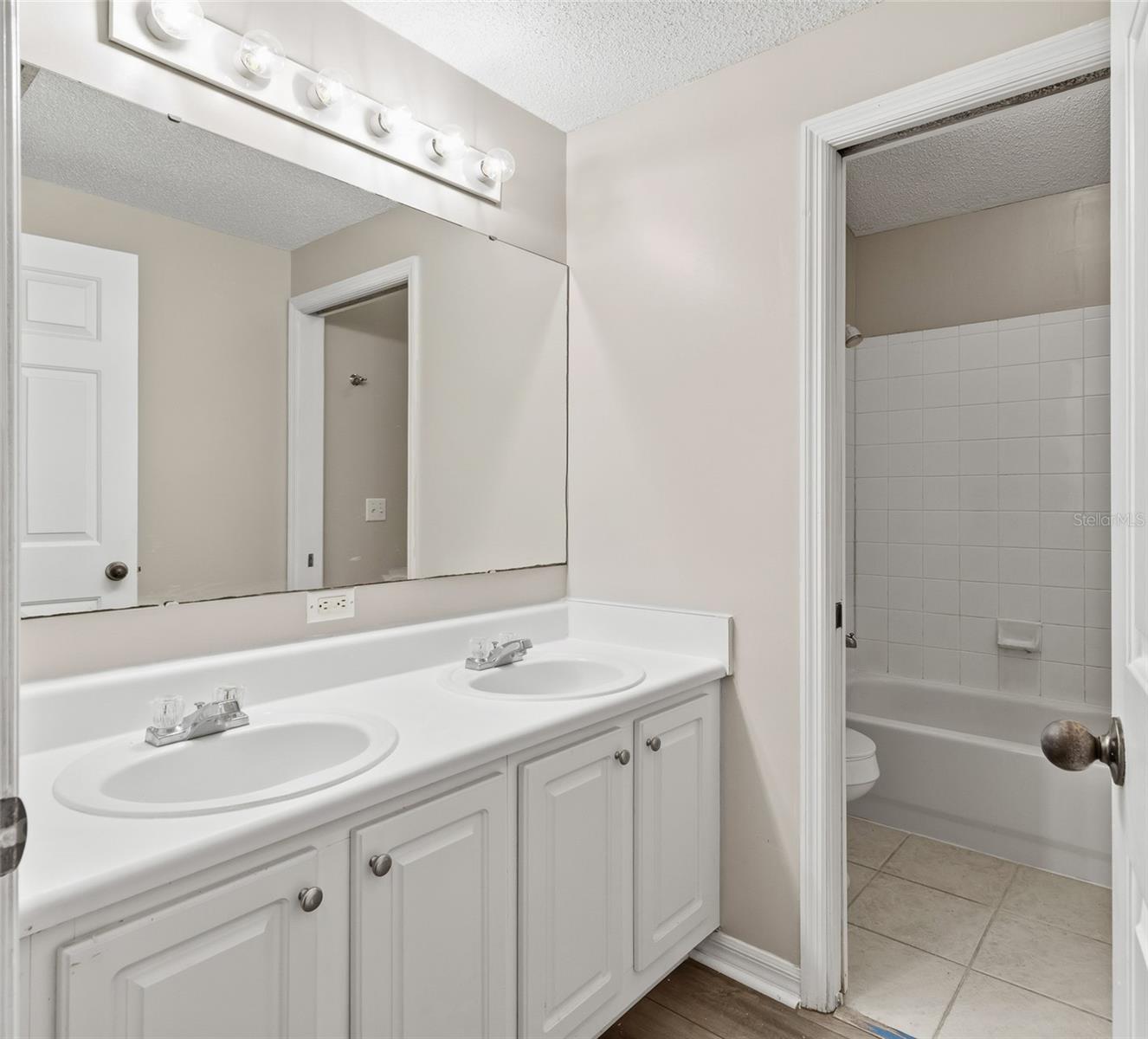 10000 SW 52ND AVENUE, #AA-159, Gainesville, FL 32608