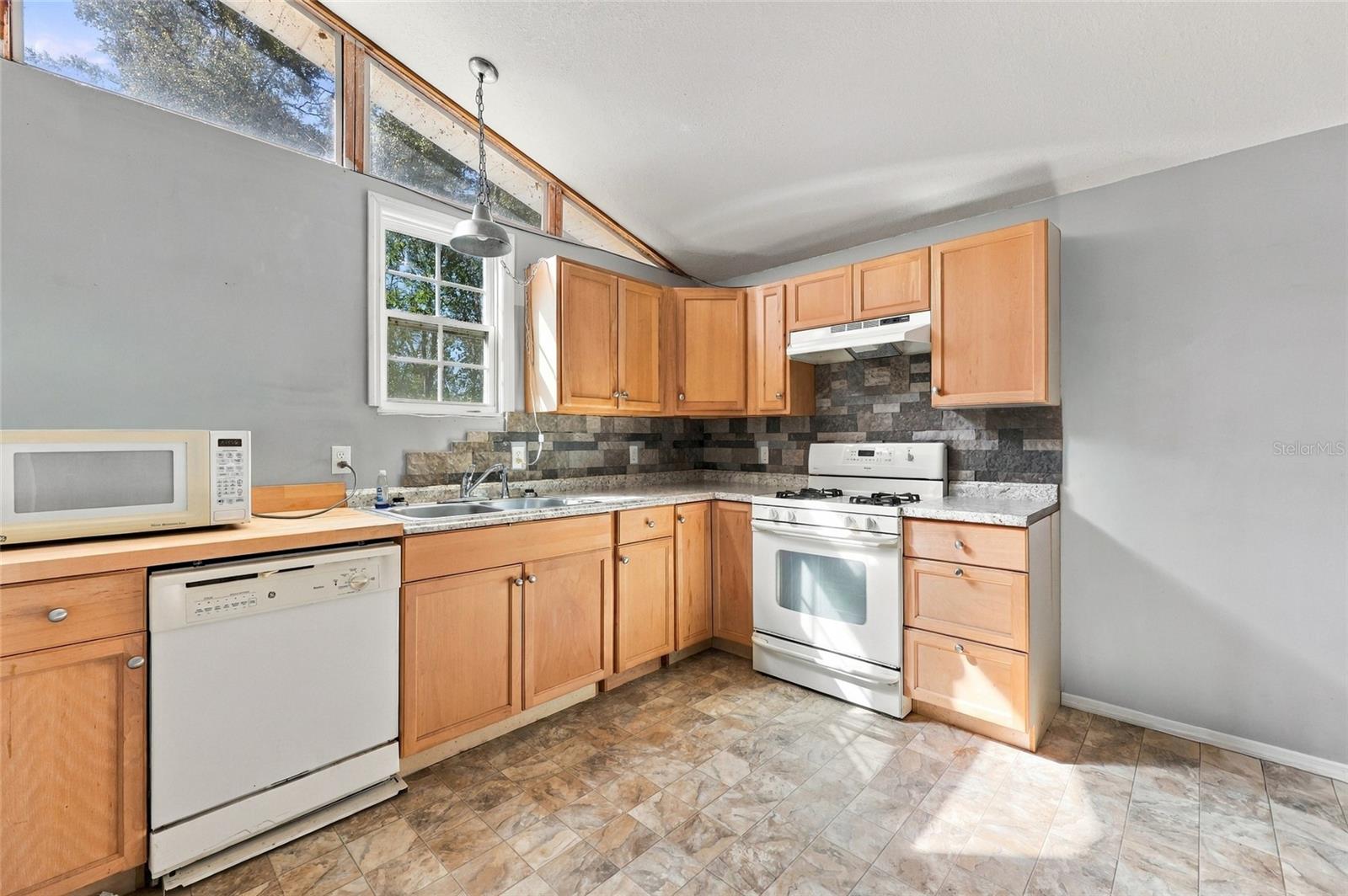 3228 SW WILSON SPRINGS ROAD, Fort White, FL 32038