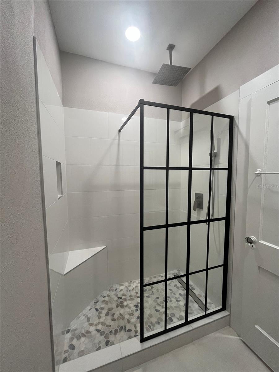 3303 W EMPEDRADO STREET, #2, Tampa, FL 33629