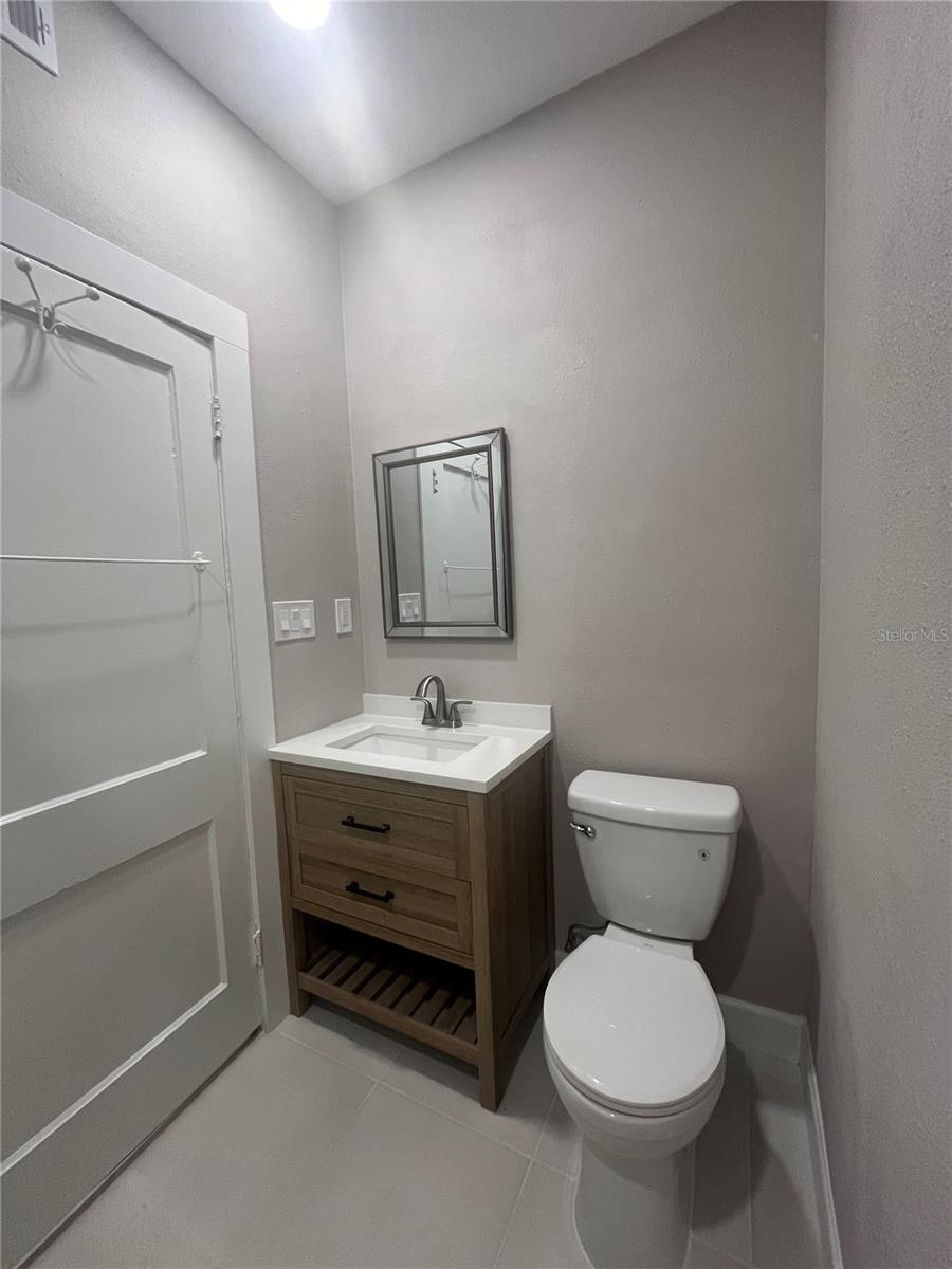 3303 W EMPEDRADO STREET, #2, Tampa, FL 33629