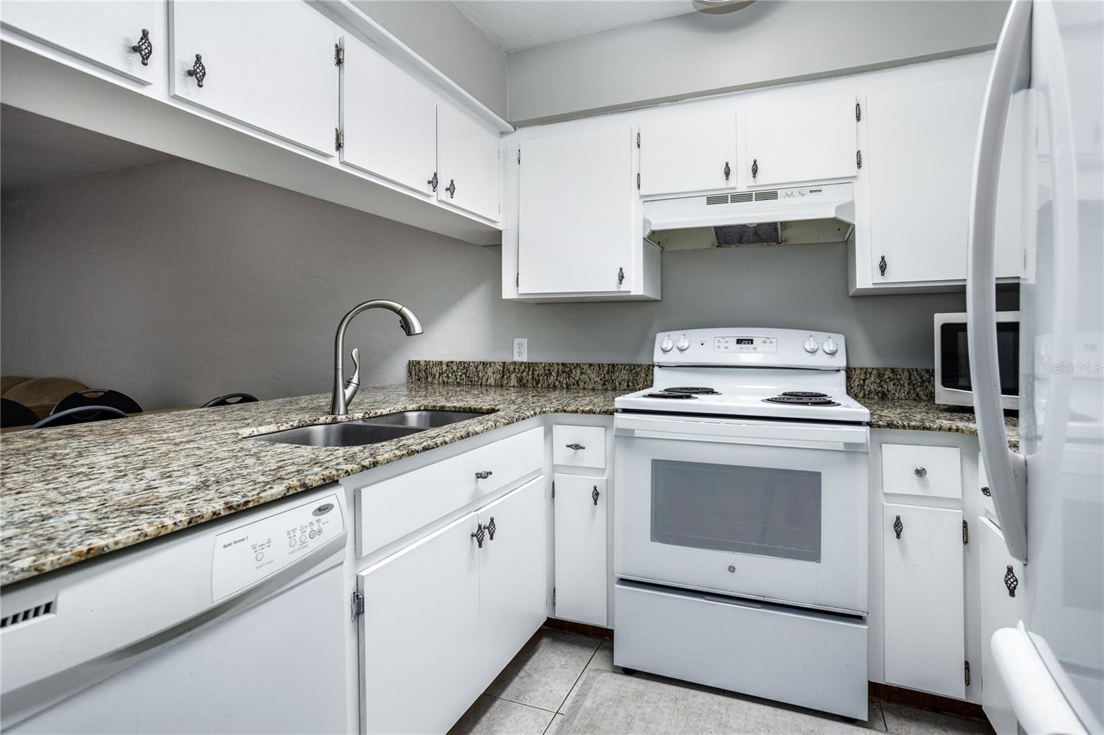 2635 SW 35TH PLACE, #902, Gainesville, FL 32608