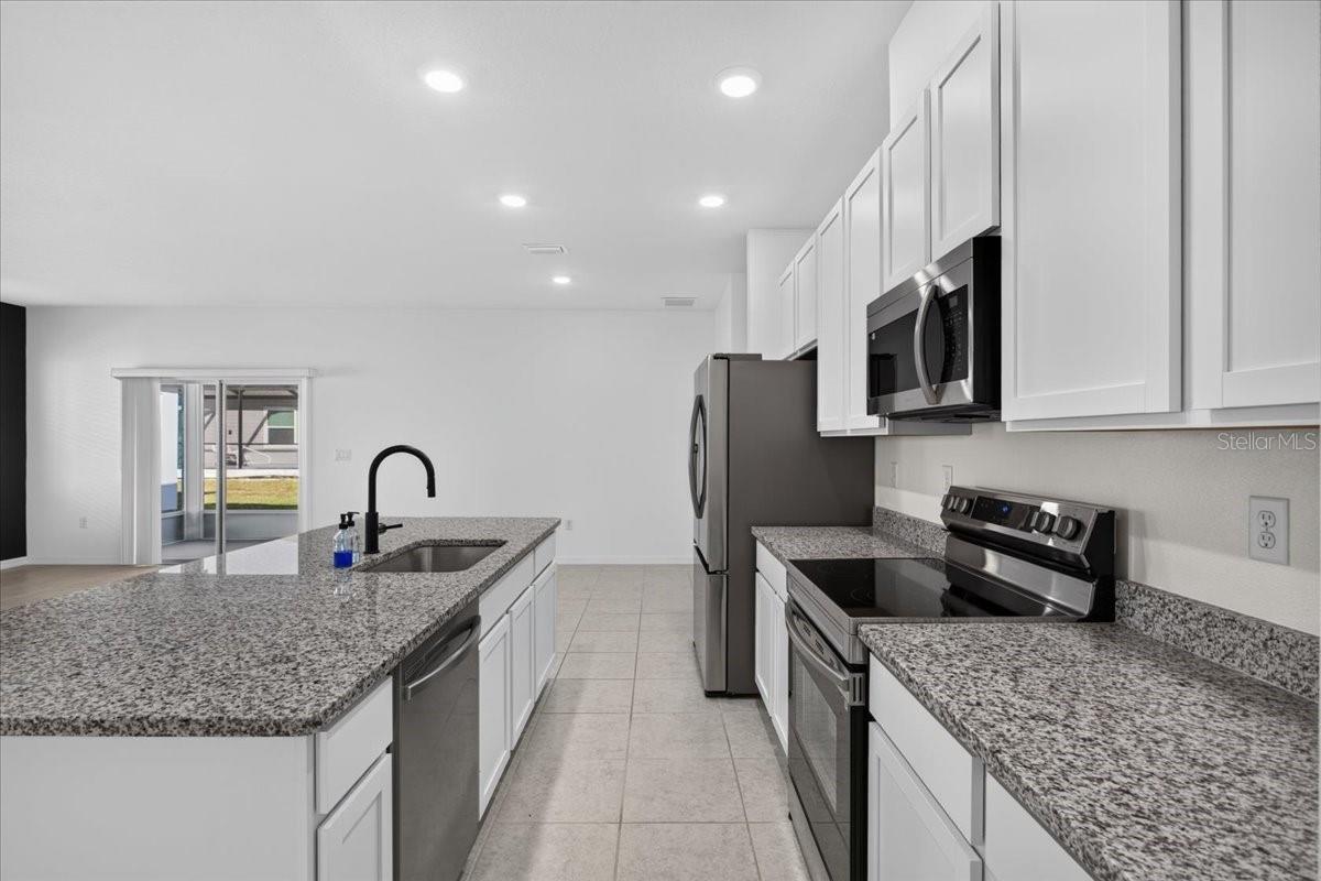 1957 NW 248TH WAY, Newberry, FL 32669