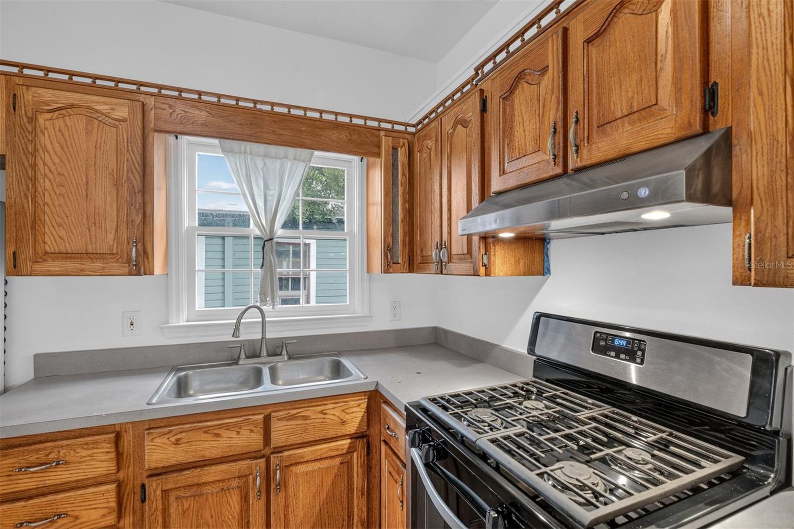 524 NW 4TH STREET, Gainesville, FL 32601 524 NW 4TH STREET, Gainesville, FL 32601