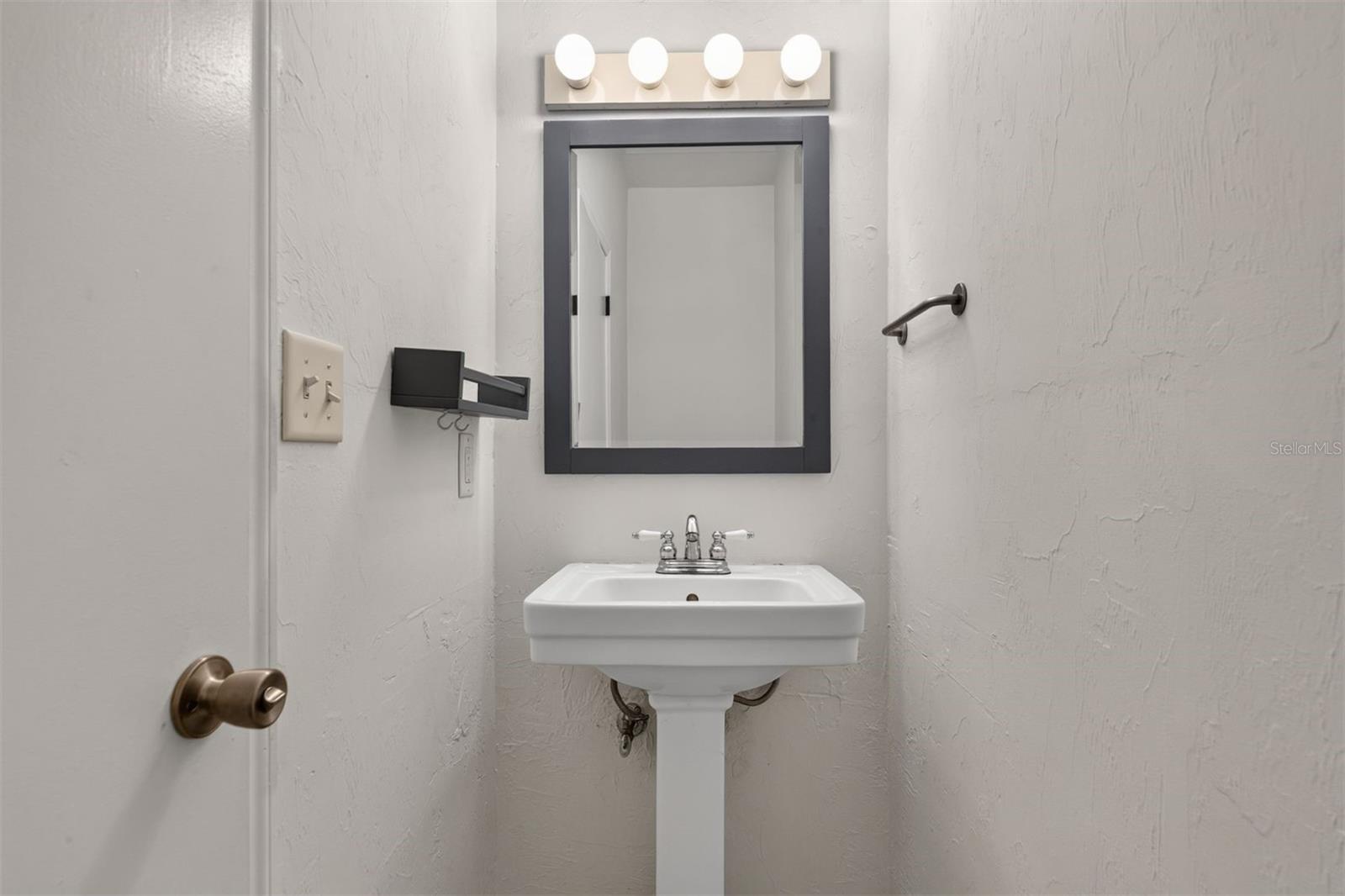 En suite half bath