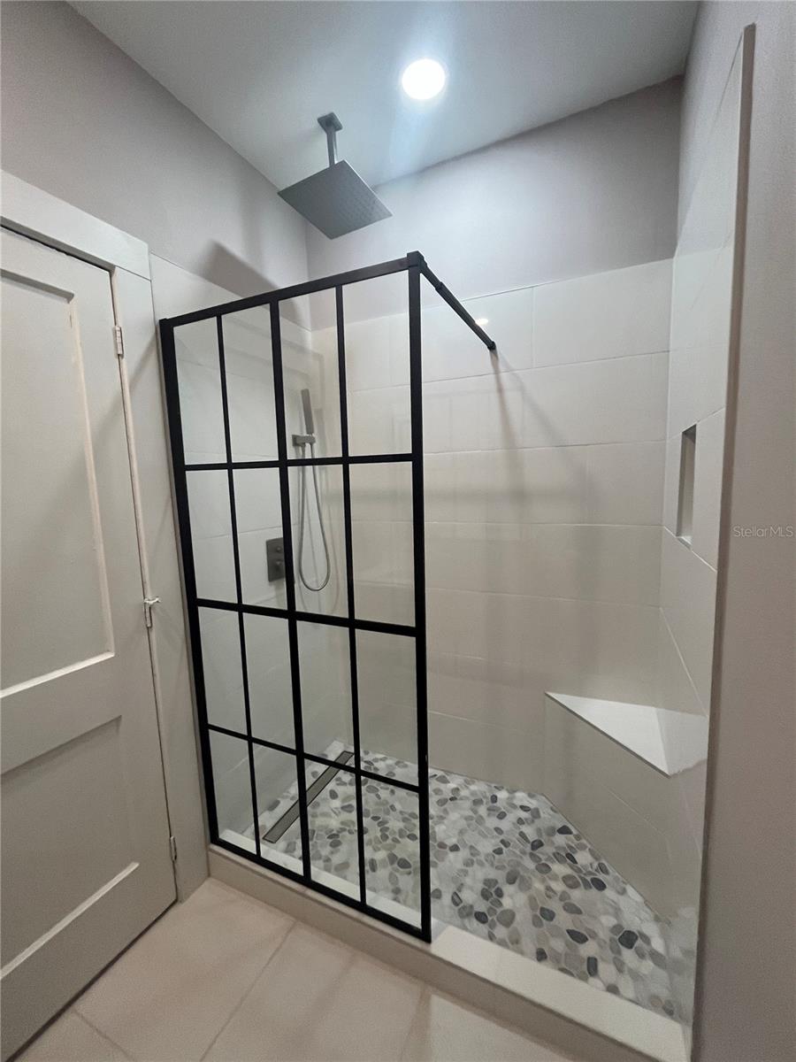 3303 W EMPEDRADO STREET, #3, Tampa, FL 33629