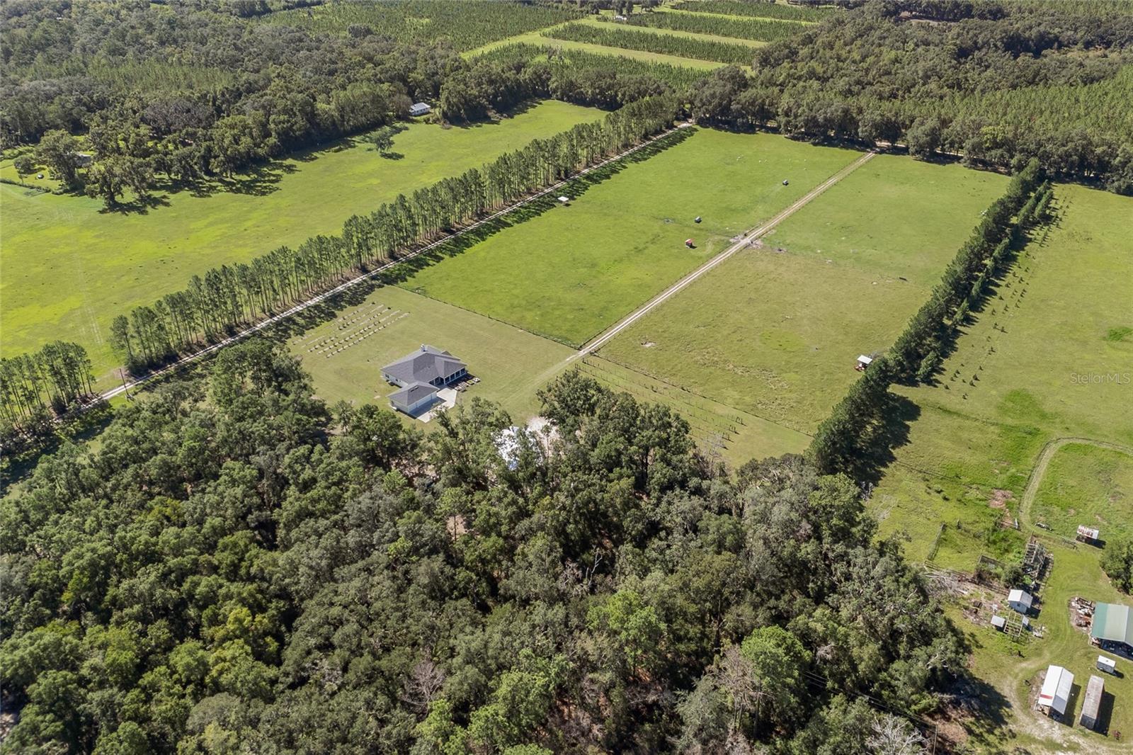 3725 172ND STREET, Wellborn, FL 32094