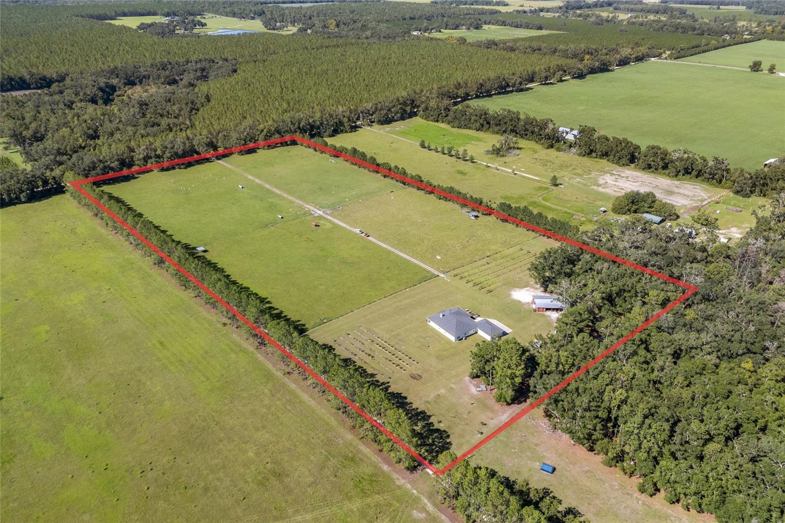 3725 172ND STREET, Wellborn, FL 32094