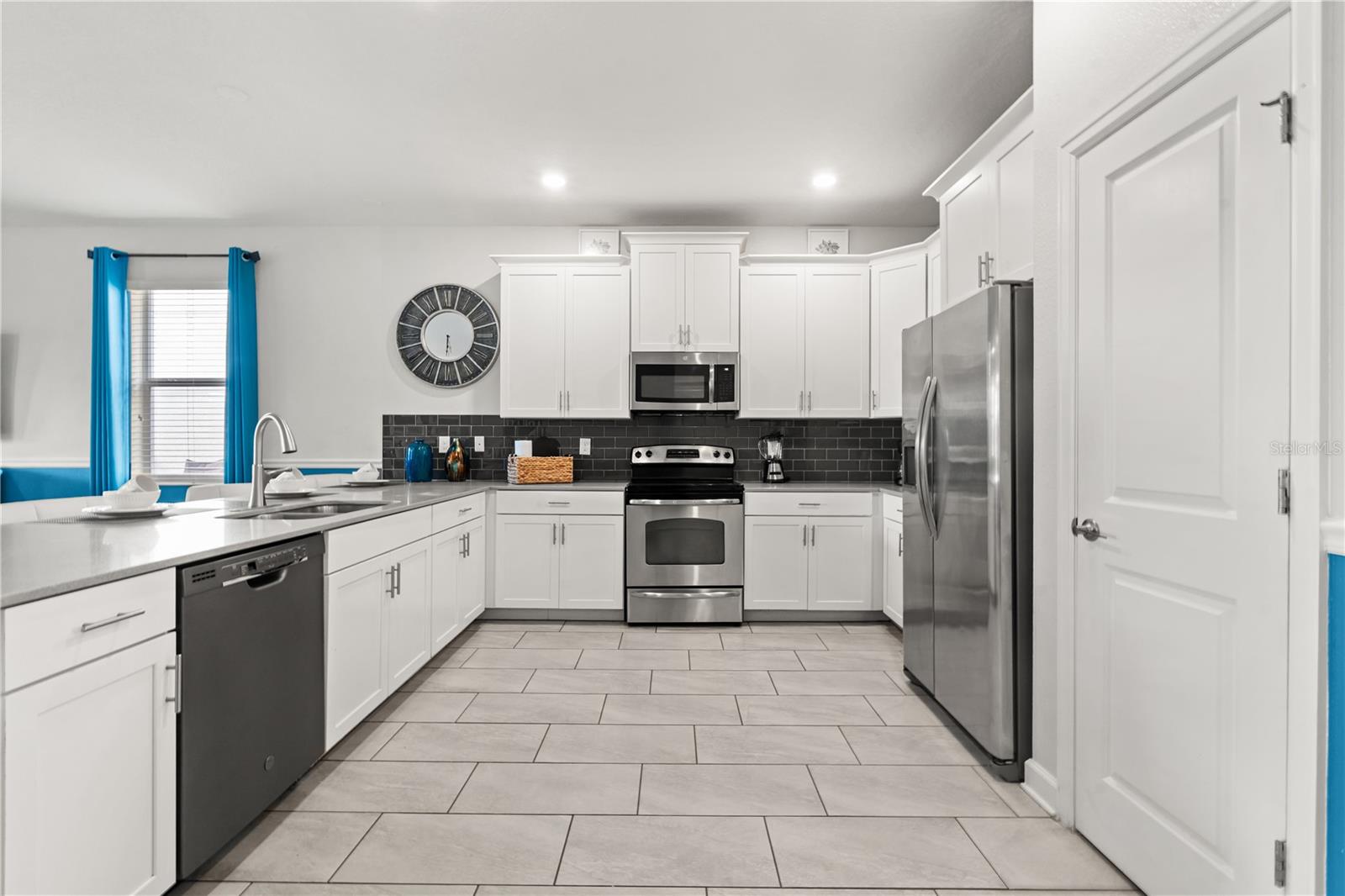 1592 MAIDSTONE COURT, Davenport, FL 33896