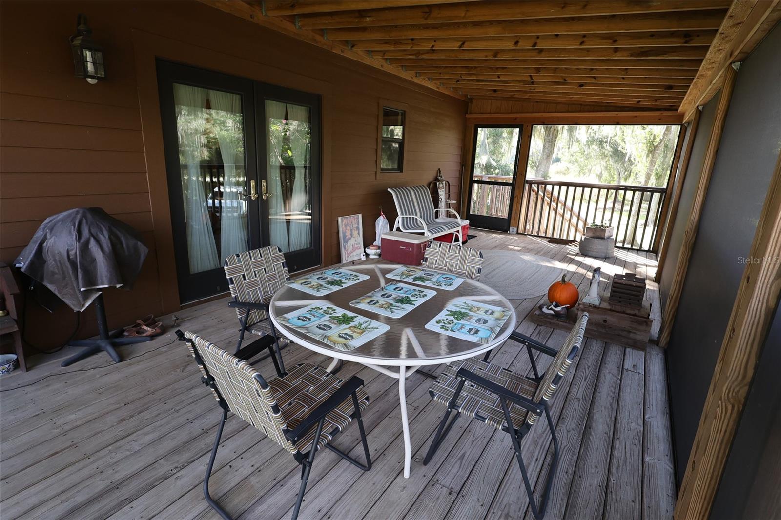 733 N LAKE REEDY BOULEVARD, Frostproof, FL 33843