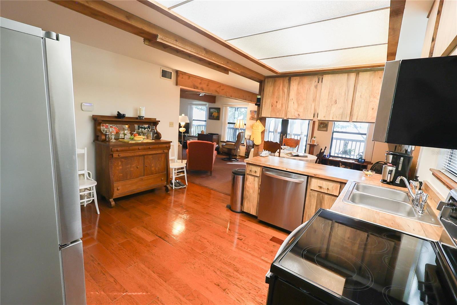 733 N LAKE REEDY BOULEVARD, Frostproof, FL 33843