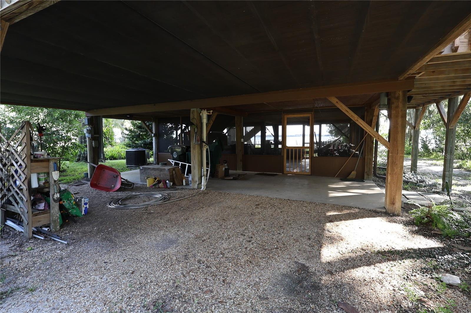733 N LAKE REEDY BOULEVARD, Frostproof, FL 33843