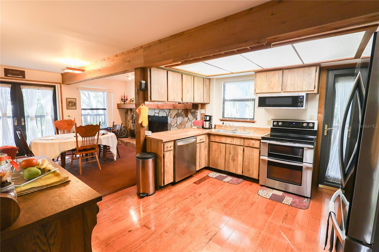 733 N LAKE REEDY BOULEVARD, Frostproof, FL 33843