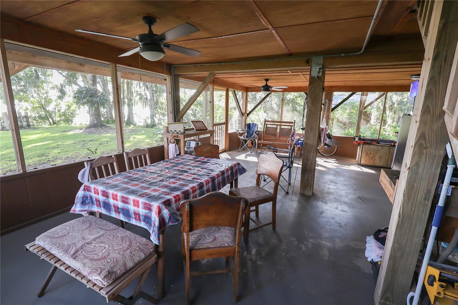 733 N LAKE REEDY BOULEVARD, Frostproof, FL 33843