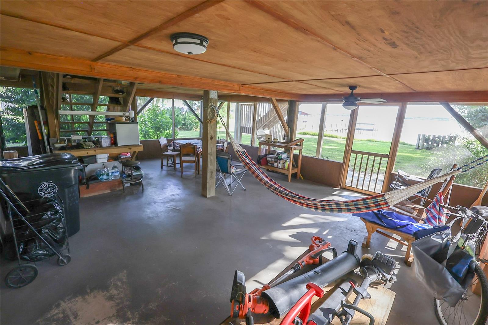 733 N LAKE REEDY BOULEVARD, Frostproof, FL 33843