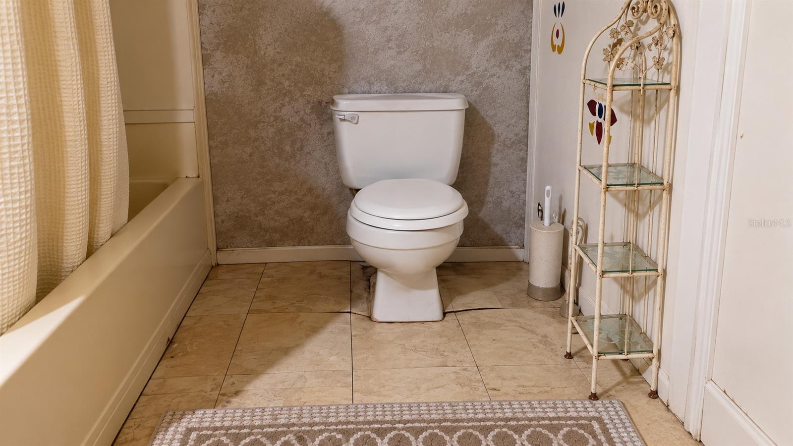 7925 S LESLIE POINT, Floral City, FL 34436