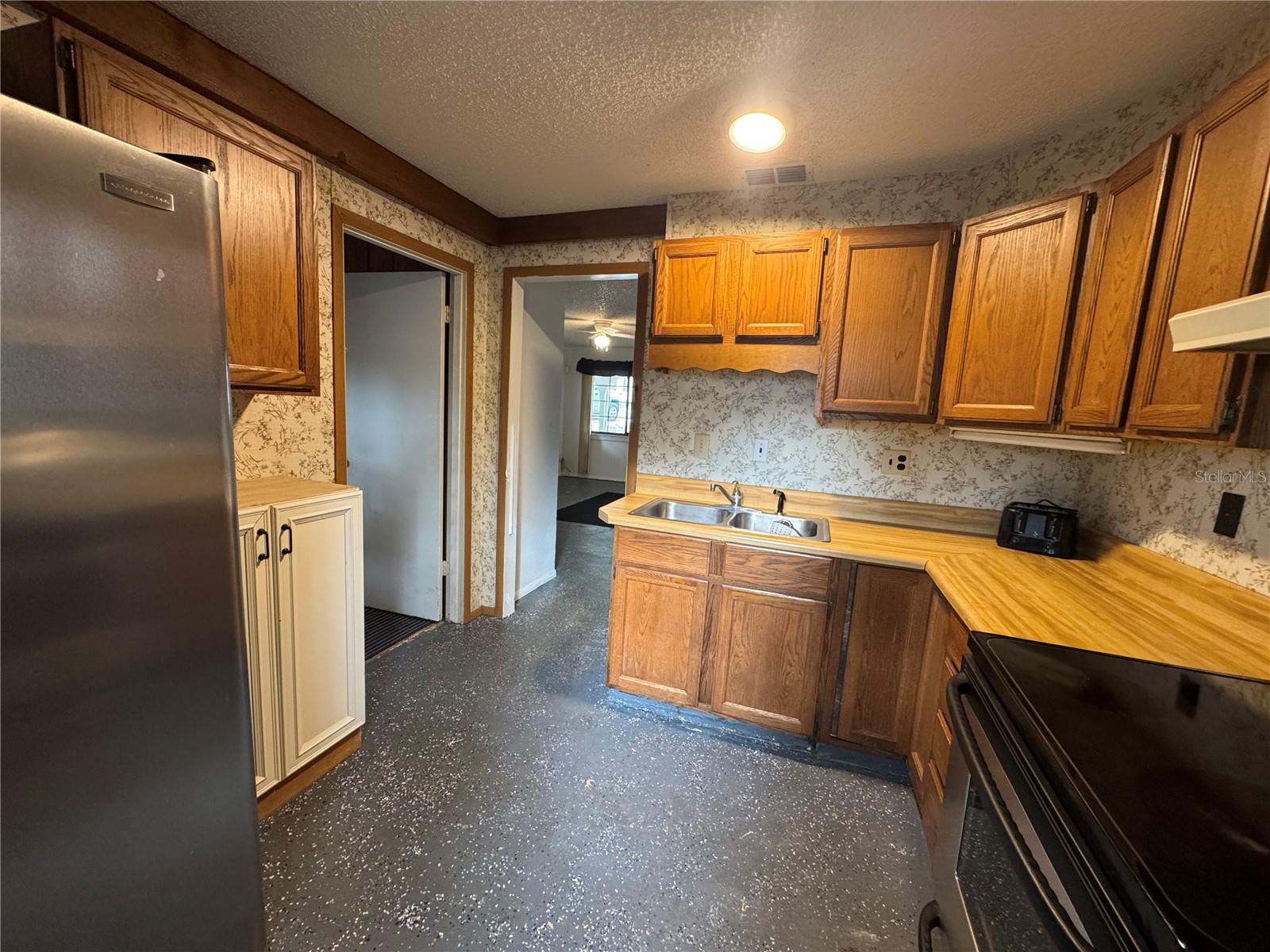 630 N CROOKED LAKE DRIVE, Babson Park, FL 33827