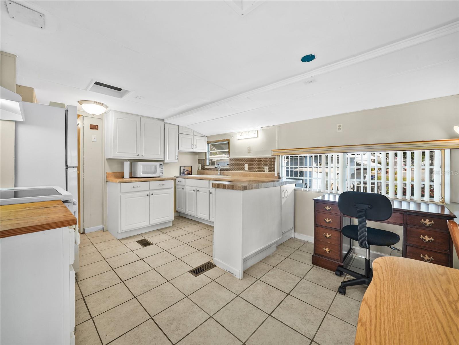 72 SILVERSIDES STREET, Lake Wales, FL 33898 72 SILVERSIDES STREET, Lake Wales, FL 33898