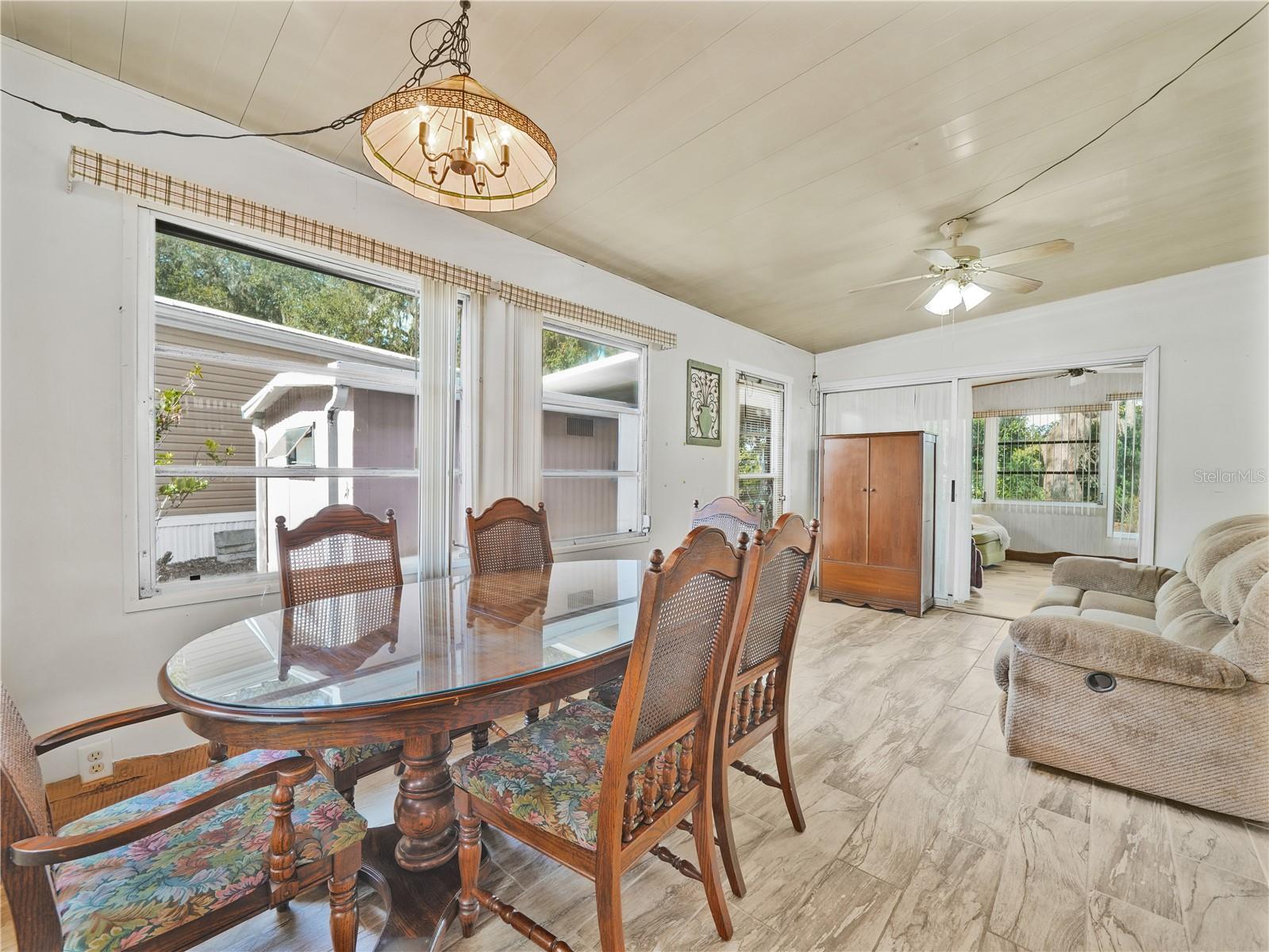 72 SILVERSIDES STREET, Lake Wales, FL 33898 72 SILVERSIDES STREET, Lake Wales, FL 33898