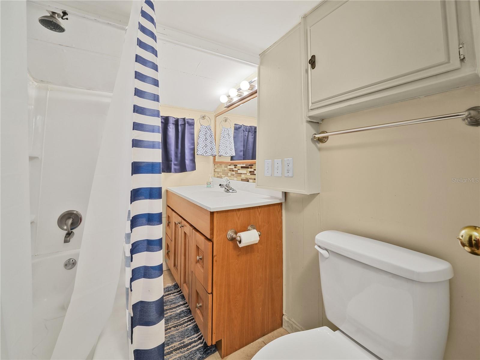 72 SILVERSIDES STREET, Lake Wales, FL 33898 72 SILVERSIDES STREET, Lake Wales, FL 33898