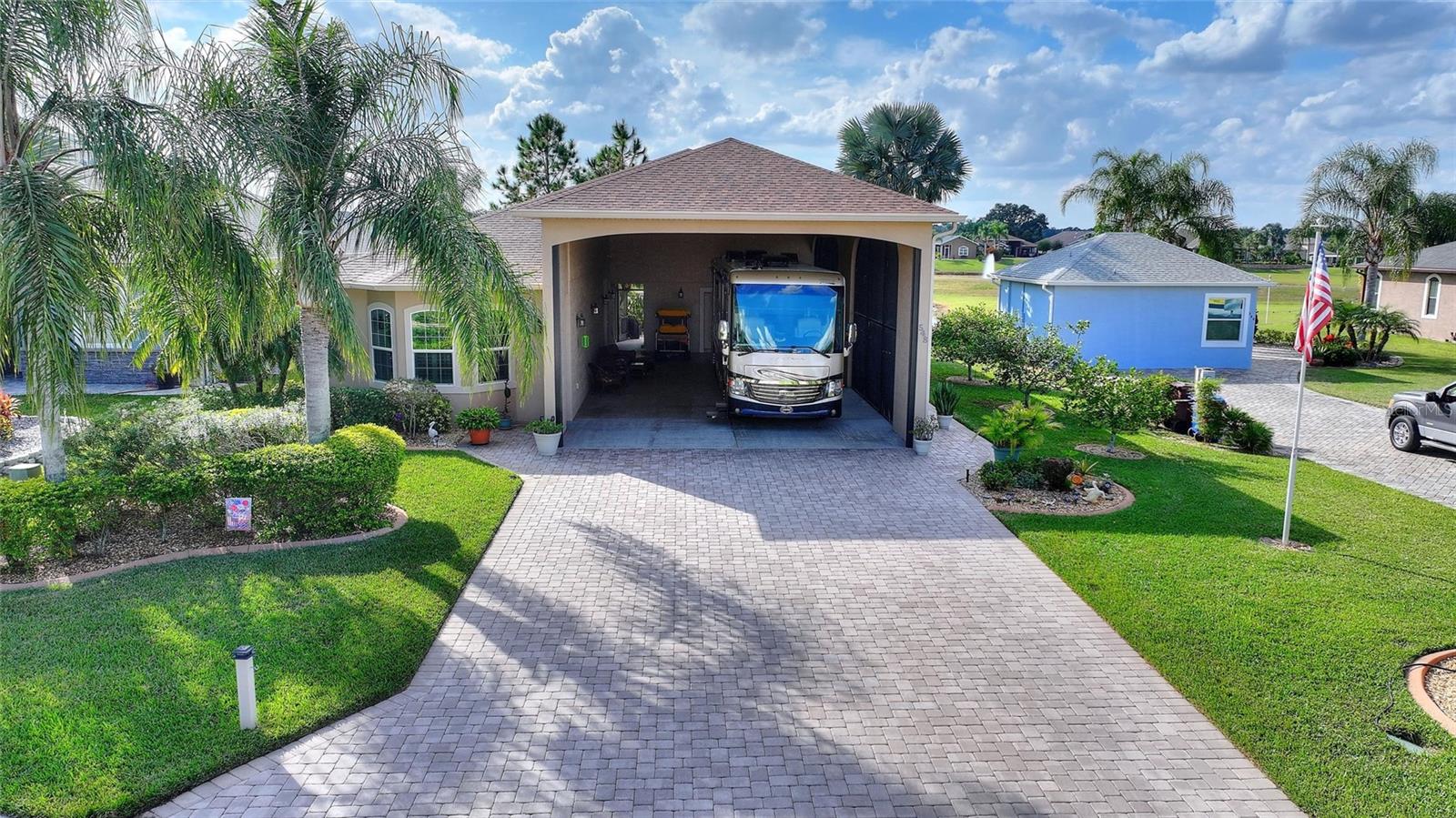 548 NARROW POND ROAD, Polk City, FL 33868