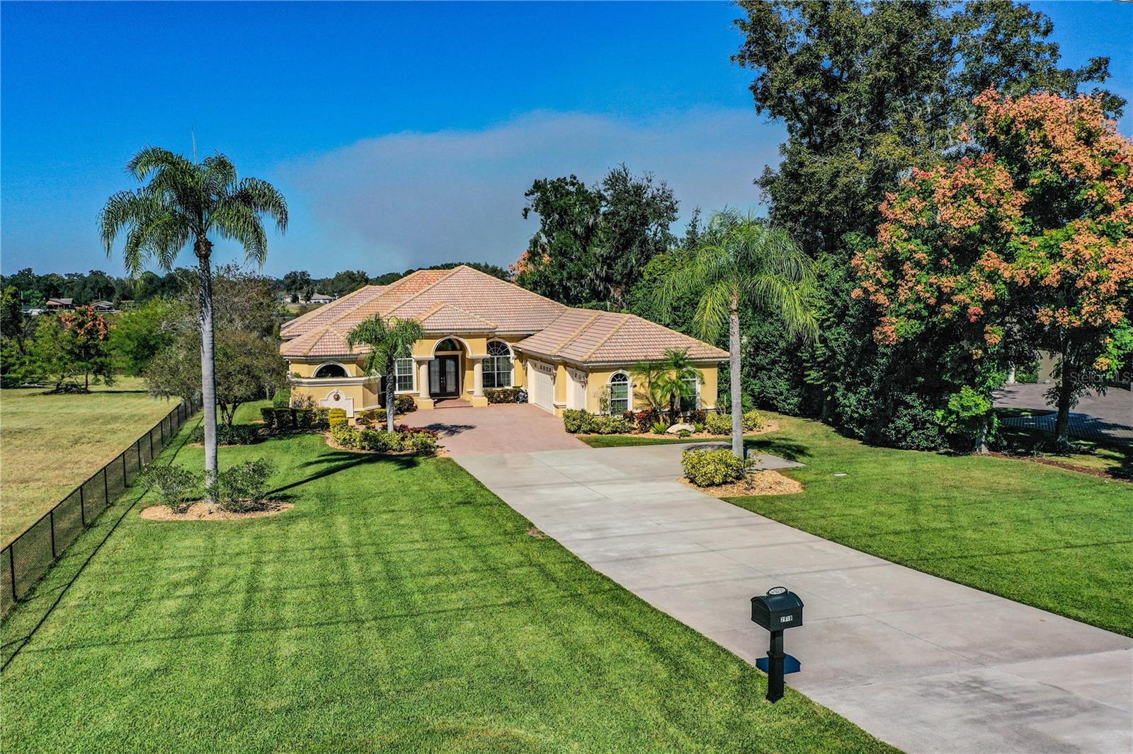 2918 CLUBHOUSE ROAD, Lakeland, FL 33812 2918 CLUBHOUSE ROAD, Lakeland, FL 33812