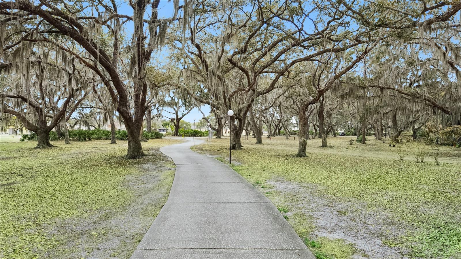 1703 CLUB CIRCLE, Lake Wales, FL 33854
