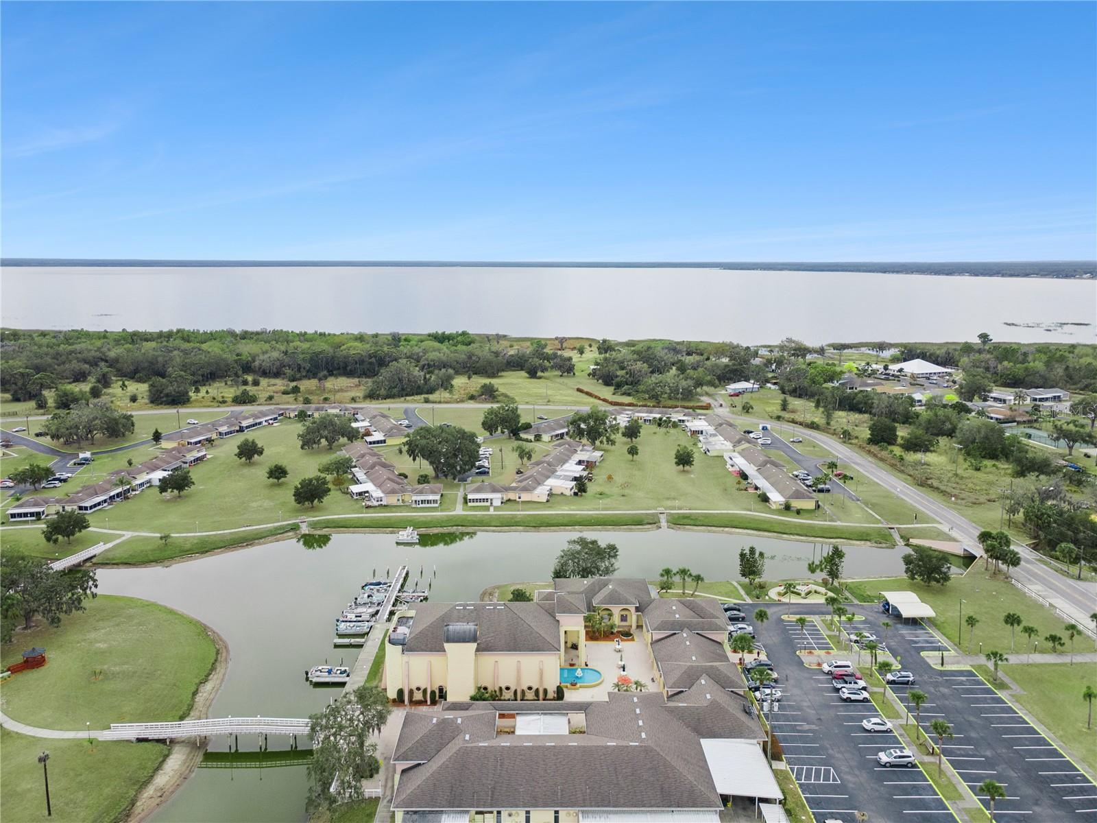 1703 CLUB CIRCLE, Lake Wales, FL 33854