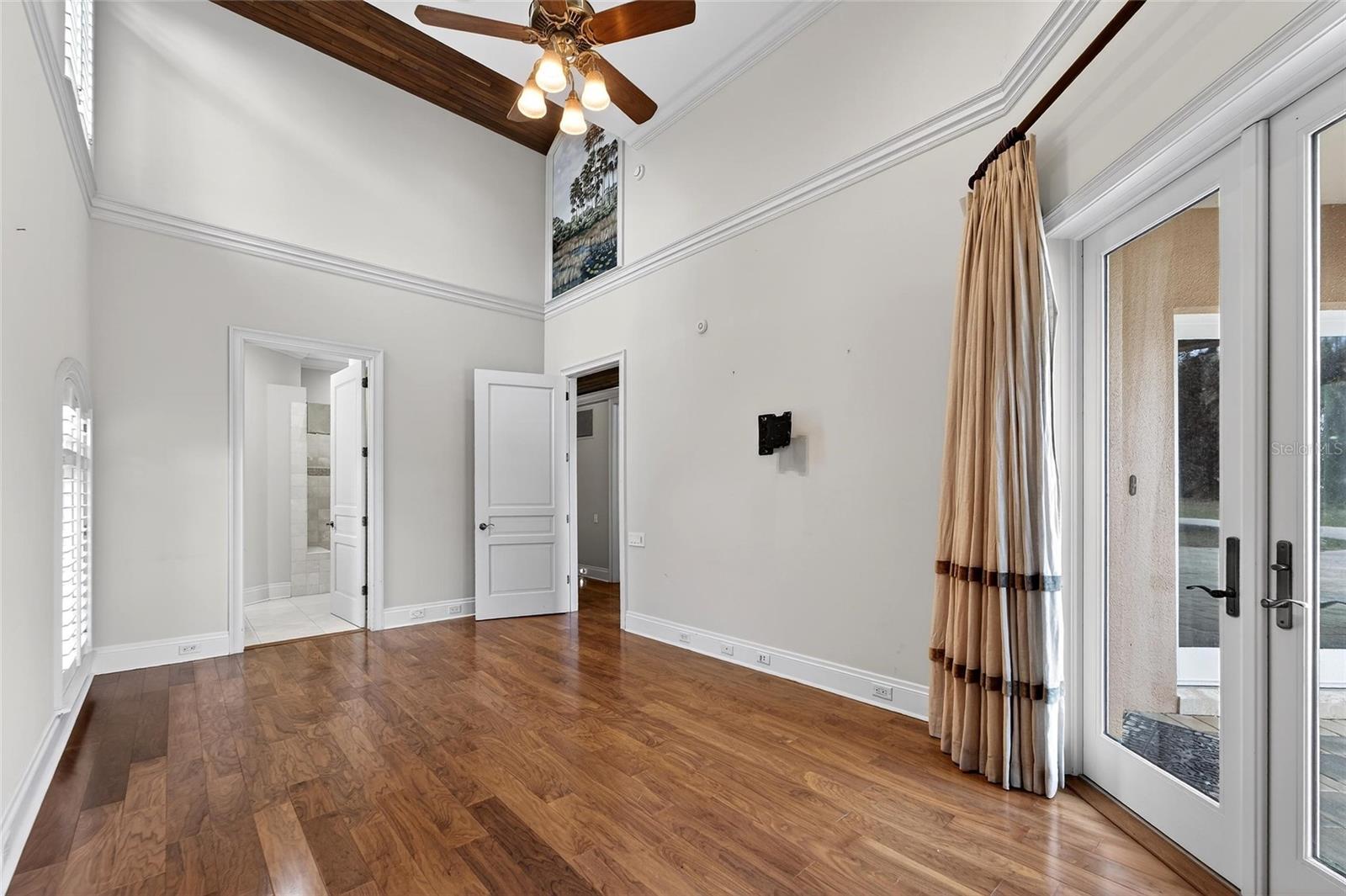 Downstairs Guest Suite