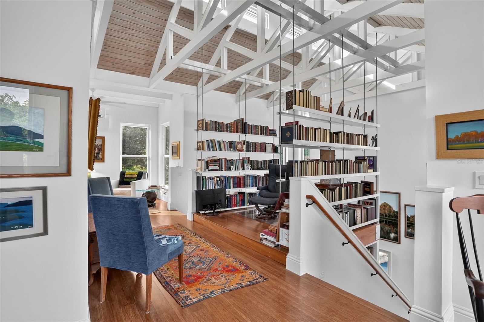 UPPER LIBRARYBANNON ISLAND L4961212