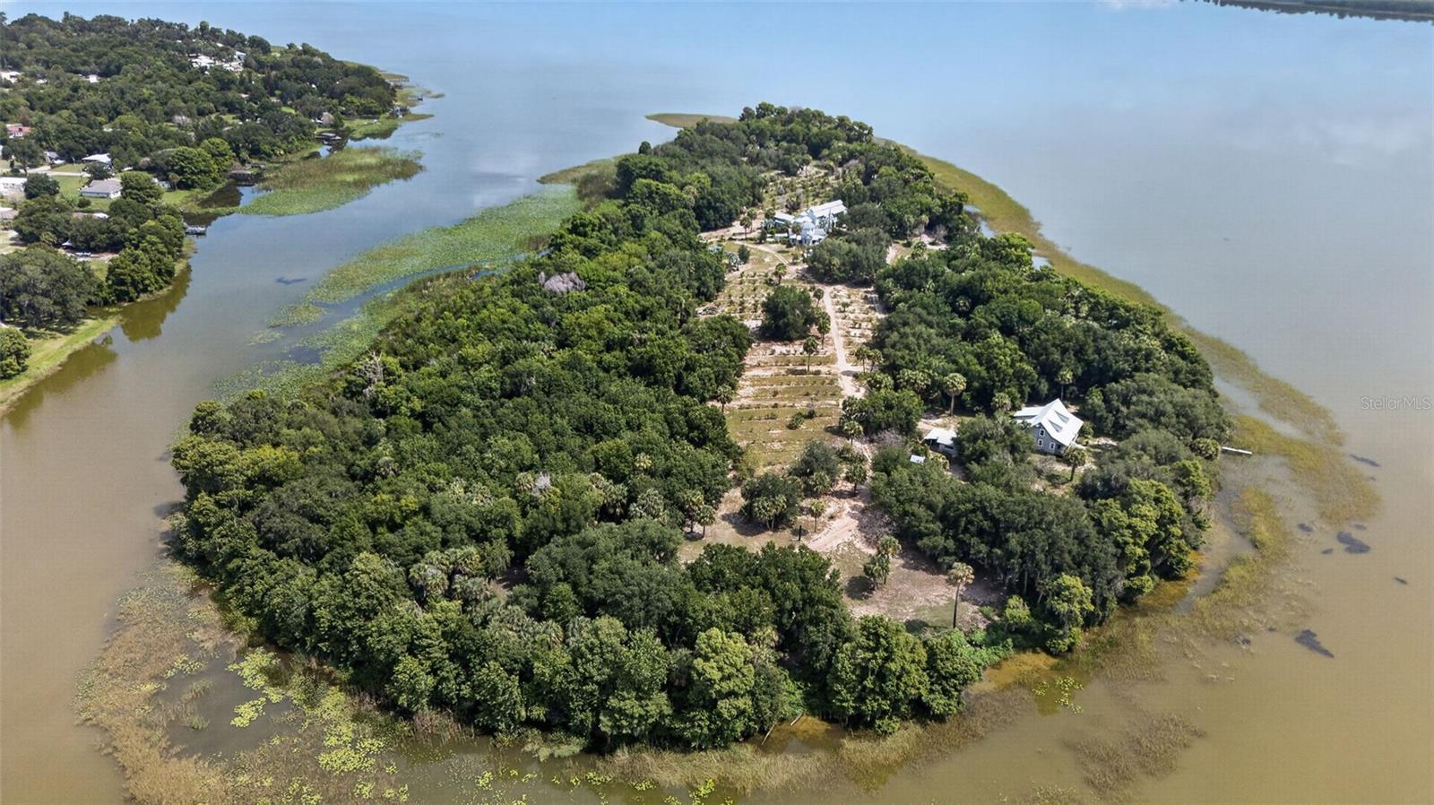 AERIAL SOUTH PERSPECTIVE BANNON ISLAND L4961212