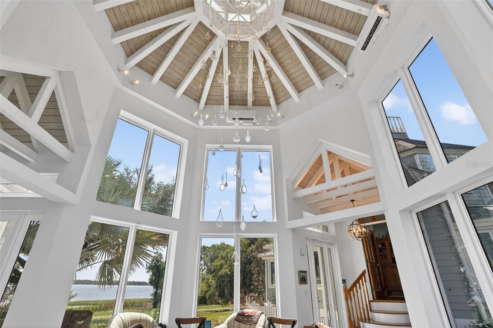 L'ORANGERIE WITH RAIN STORM CHANDELIERBANNON ISLAND L4961212