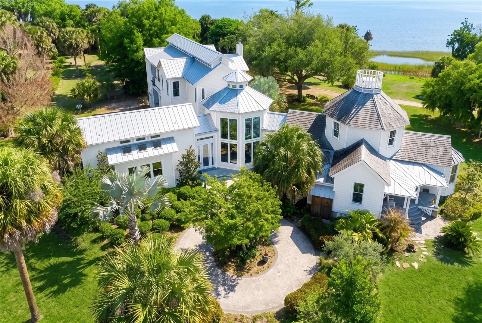 ESTATE HOMEBANNON ISLAND L4961212