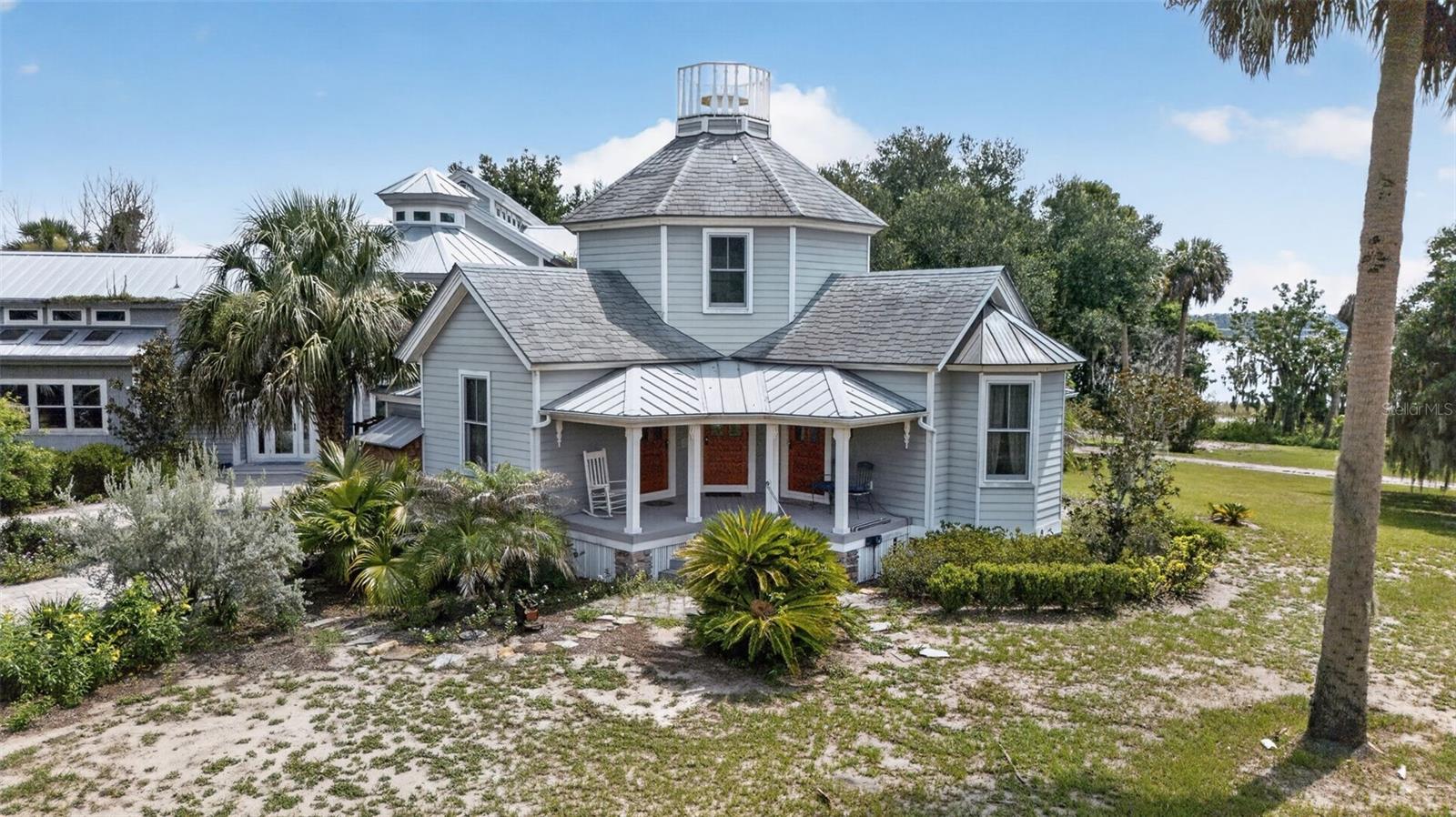 HISTORIC HOME FRONT ELEVATION BANNON ISLAND L4961212