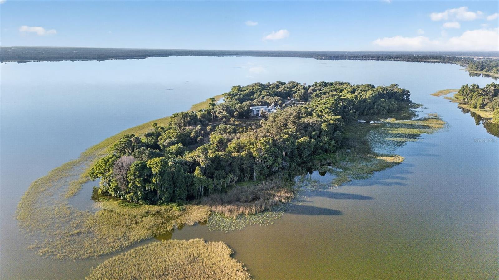 BANNON ISLAND AERIAL SOUTH PERSPECTIVE L4961212