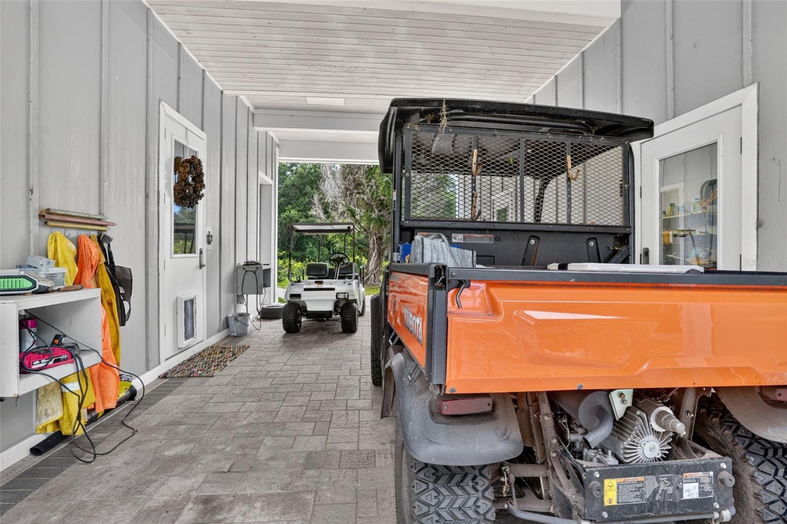 CARPORT BREEZEWAY OFF OF WORK SHOP BANNON ISLAND L4961212