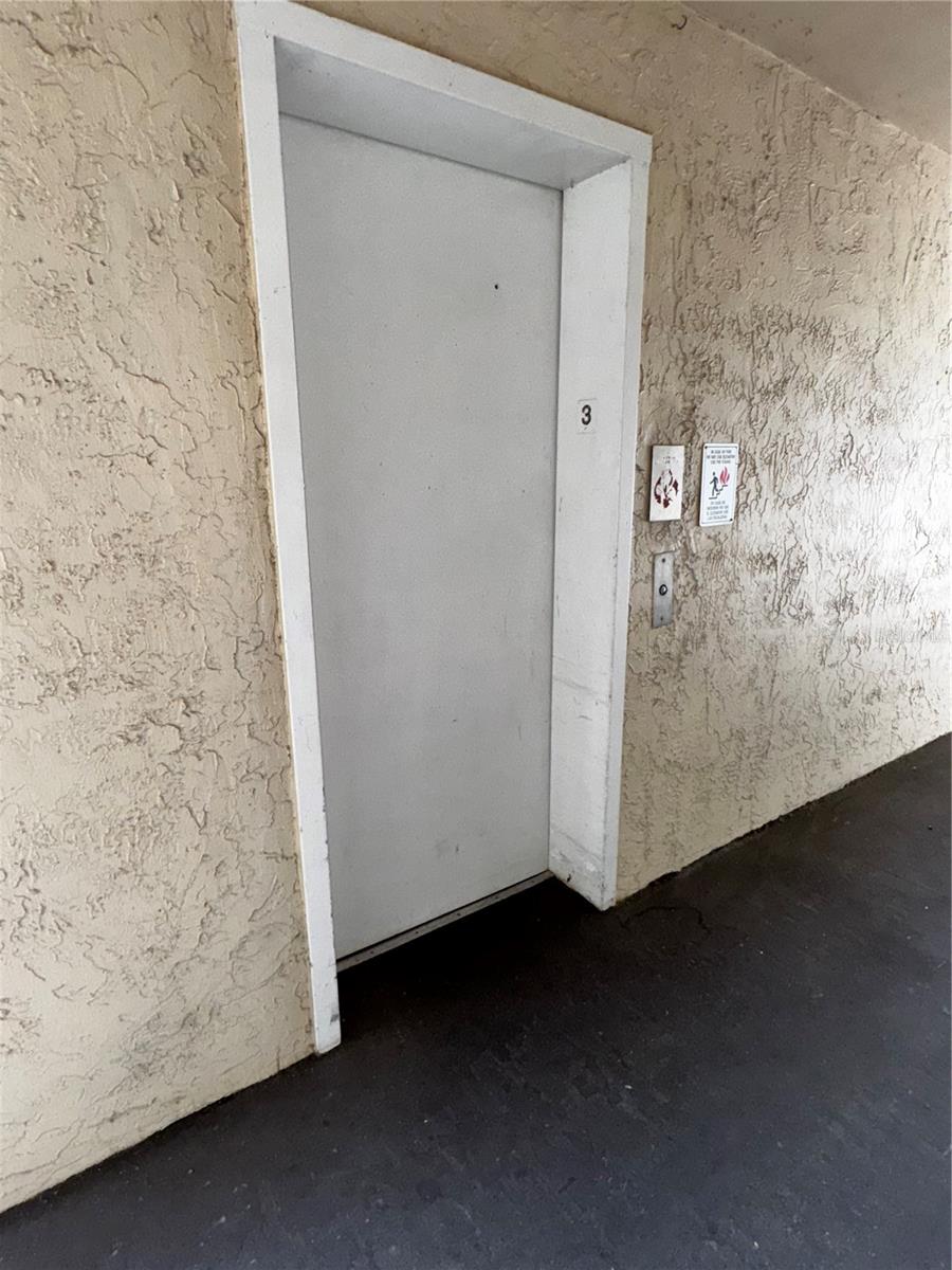 1130 N LAKE PARKER AVENUE, #E332, Lakeland, FL 33805