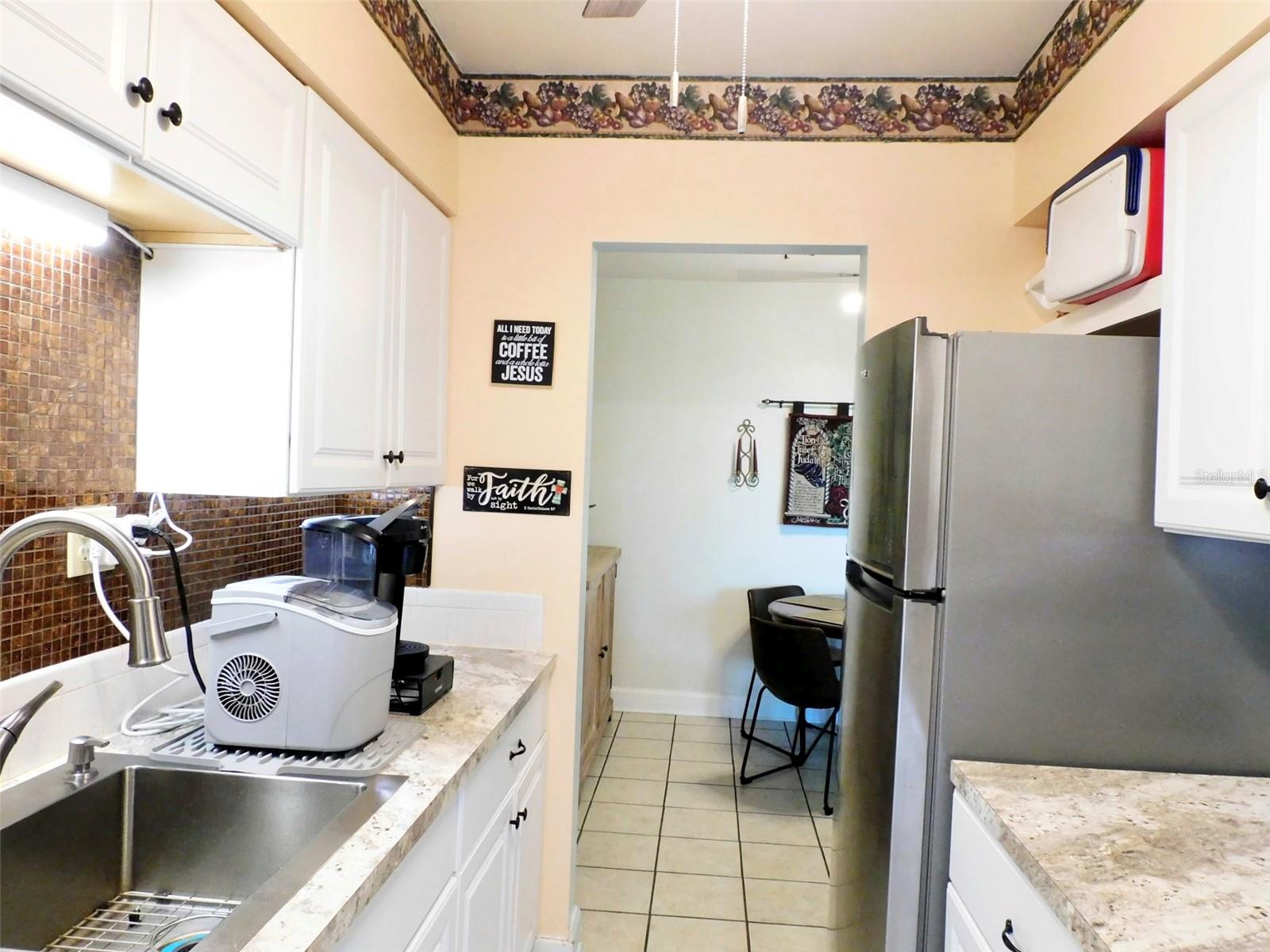 1600 W LAKE PARKER DRIVE, #B4, Lakeland, FL 33805