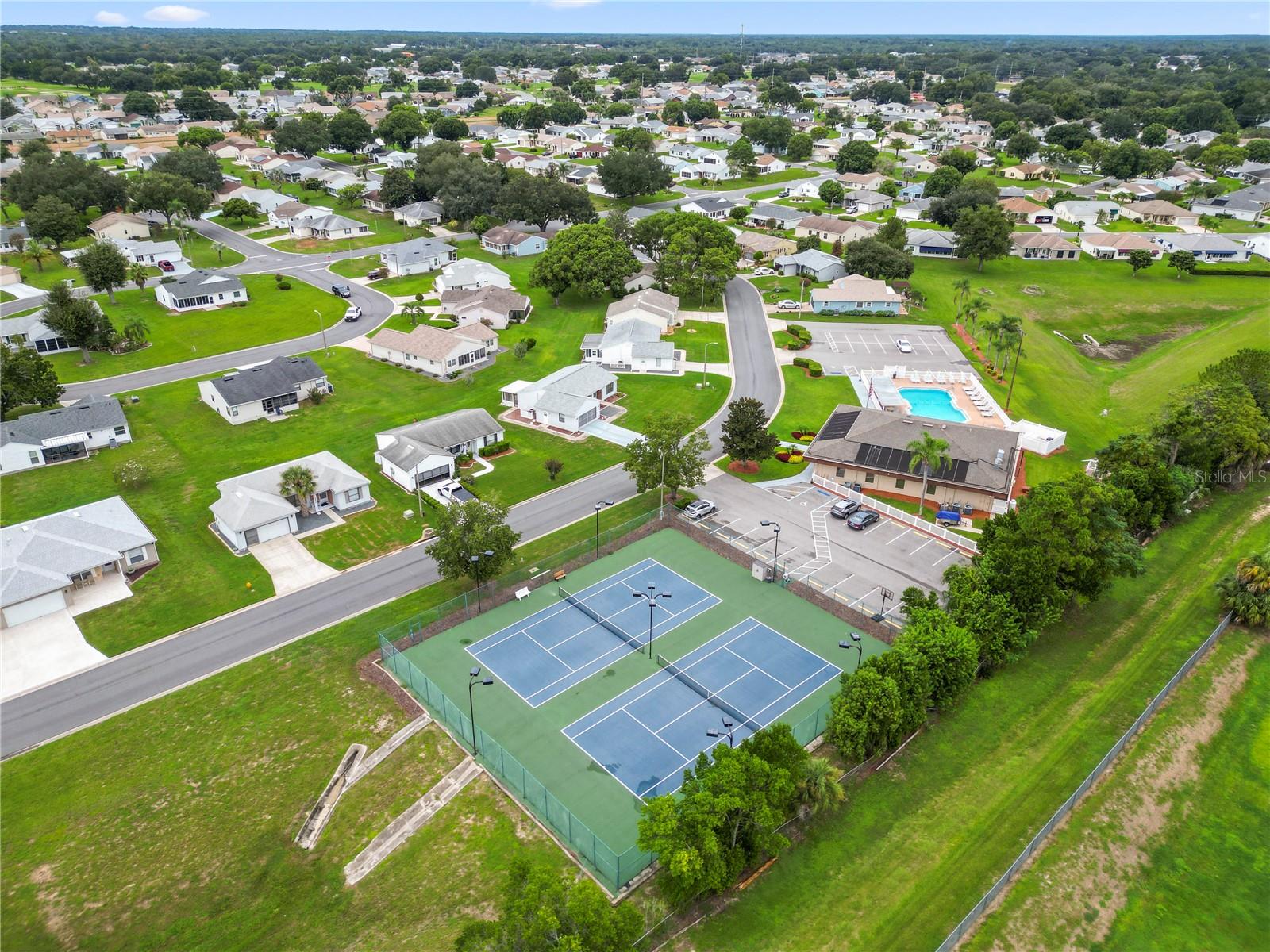 6121 KITTIWAKE DRIVE, Lakeland, FL 33809