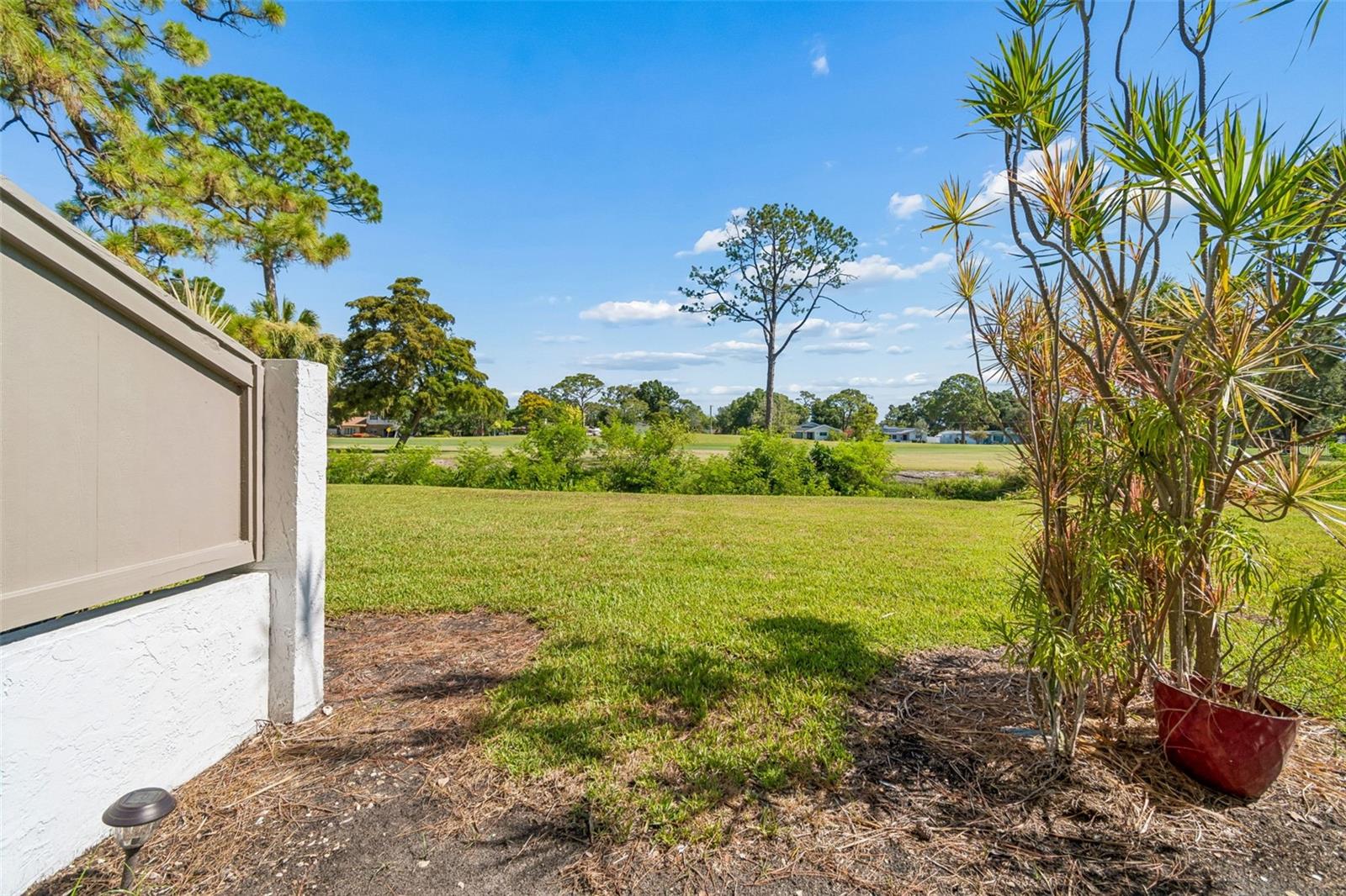 2117 LAKEWOOD CLUB DRIVE S, #7-N, St Petersburg, FL 33712