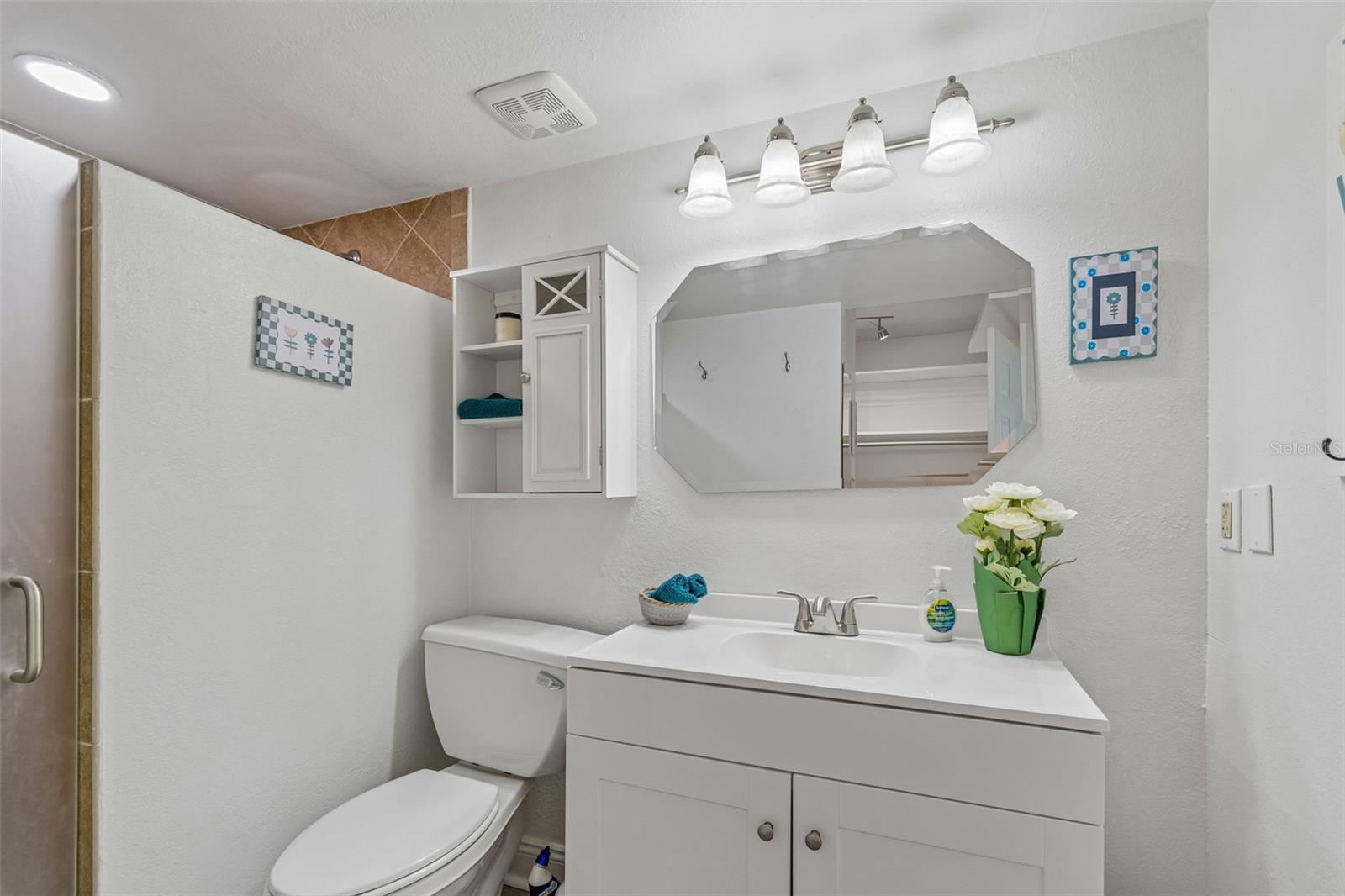 2117 LAKEWOOD CLUB DRIVE S, #7-N, St Petersburg, FL 33712